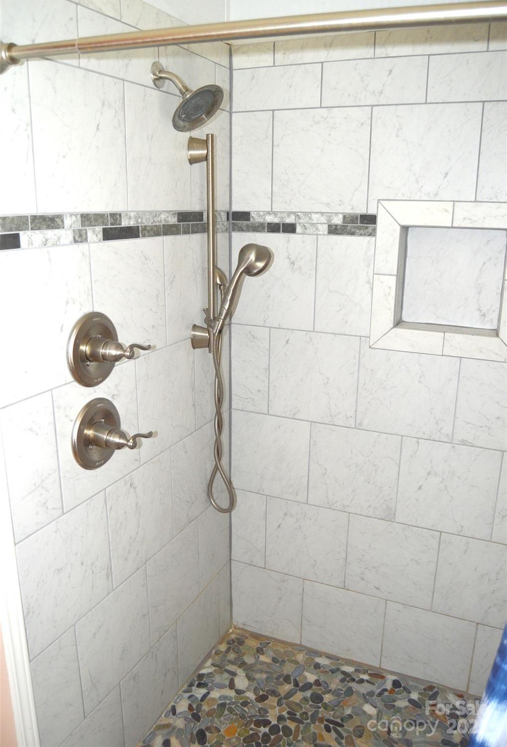 Photo #16