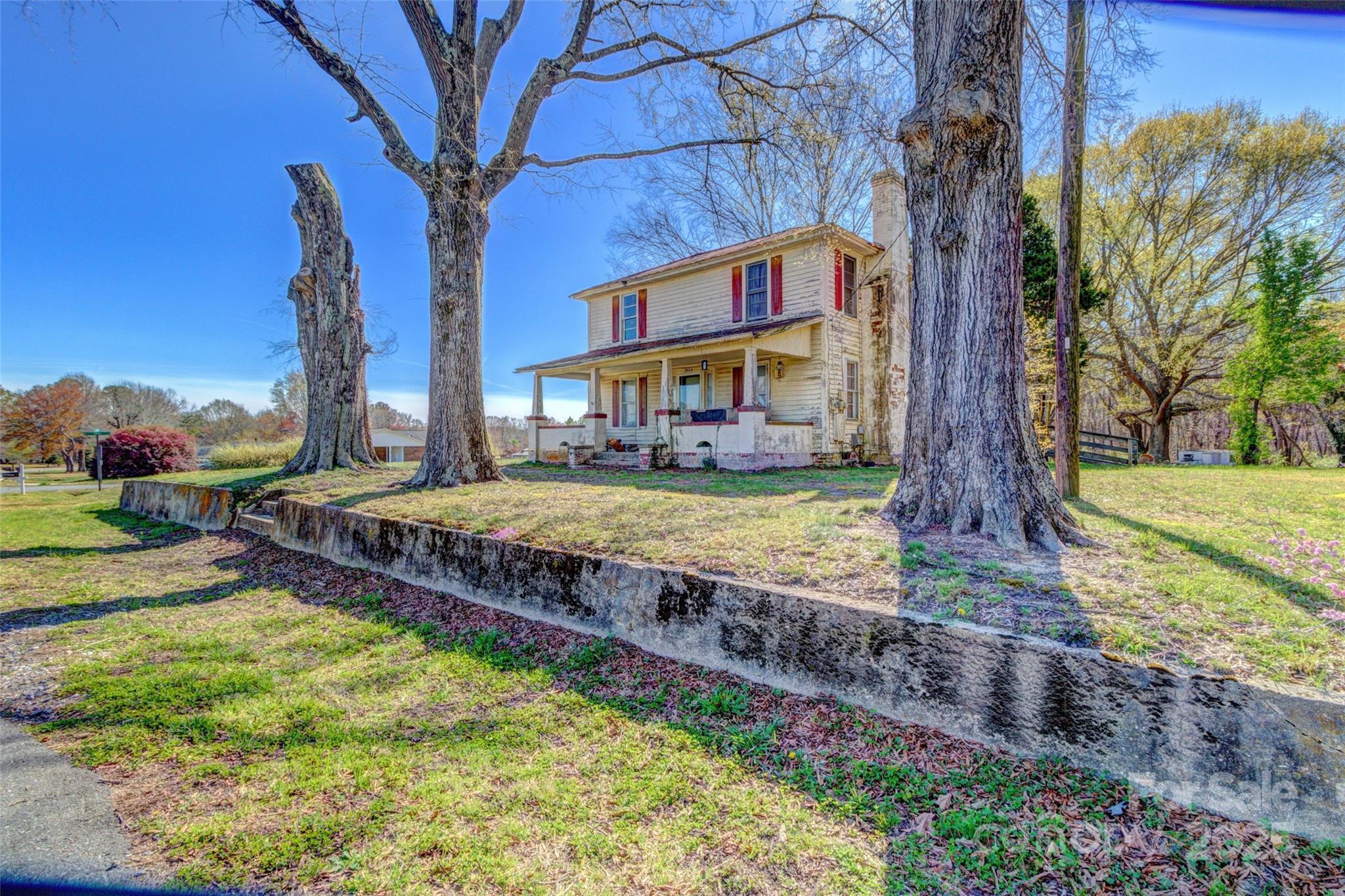 Photo one of 2114 Whitworth Rd Cherryville NC 28021 | MLS 4240656