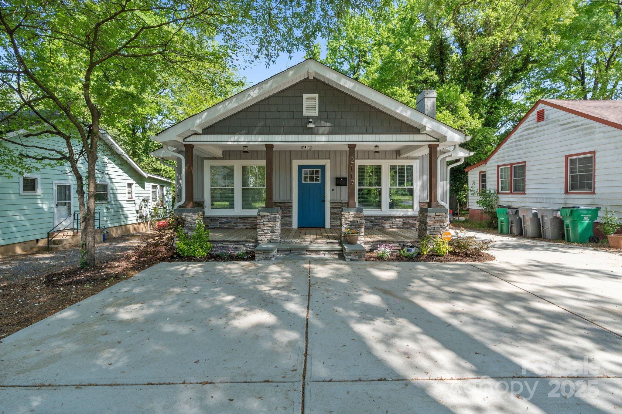 Photo one of 2117 Camp Greene St Charlotte NC 28208 | MLS 4241188