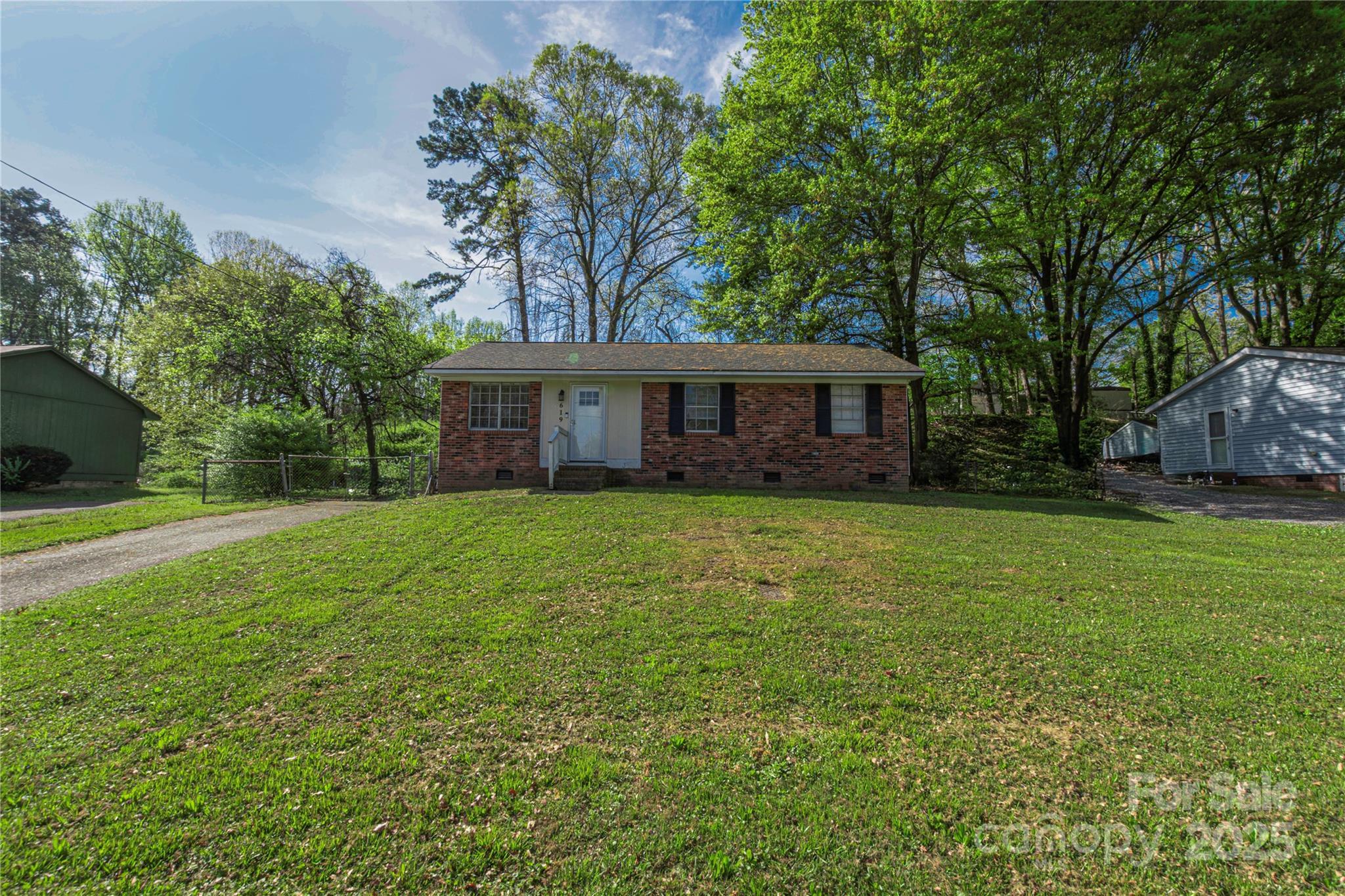 Photo one of 619 Center St Gastonia NC 28054 | MLS 4242536