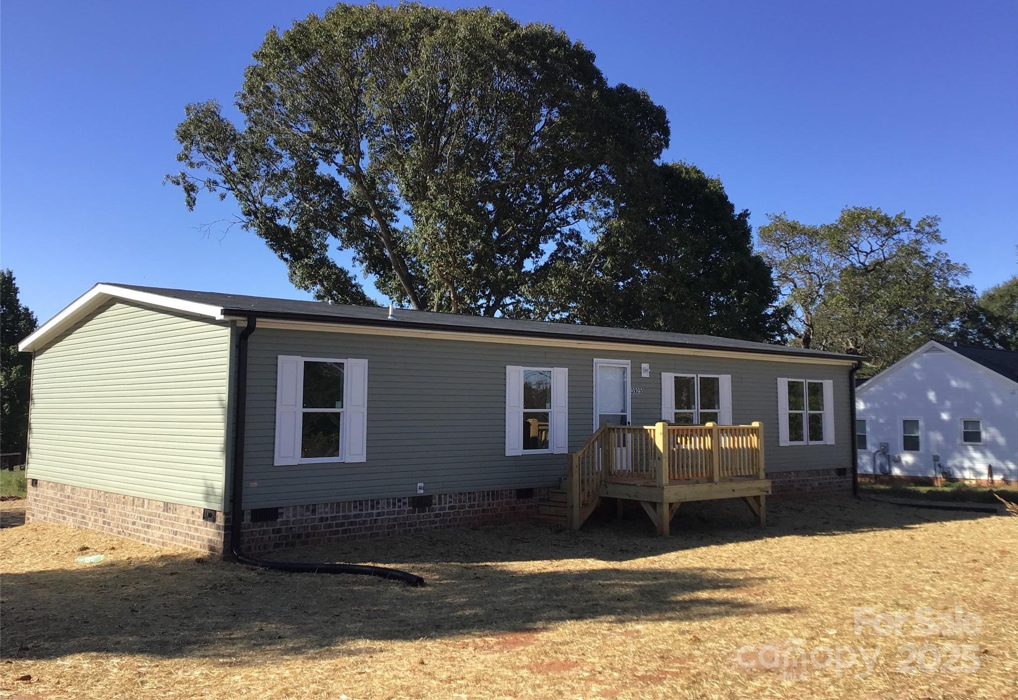 Photo one of 3925 Taylorsville Hwy Statesville NC 28625 | MLS 4242968