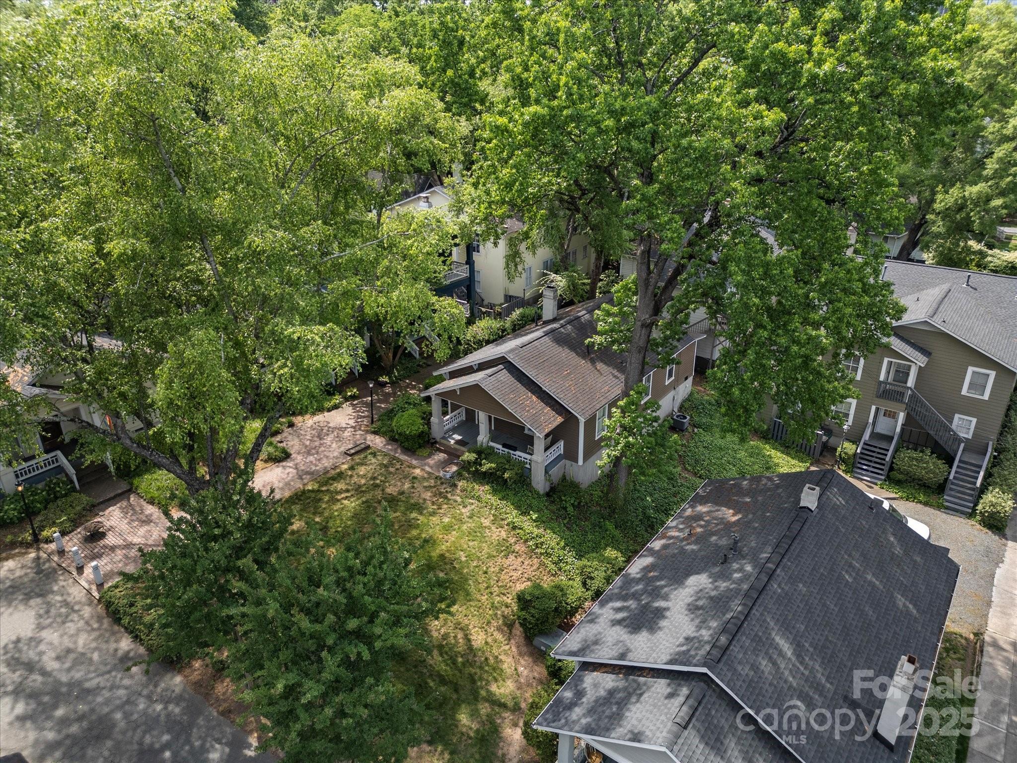 Photo one of 1514 S Rensselaer Pl Charlotte NC 28203 | MLS 4243174
