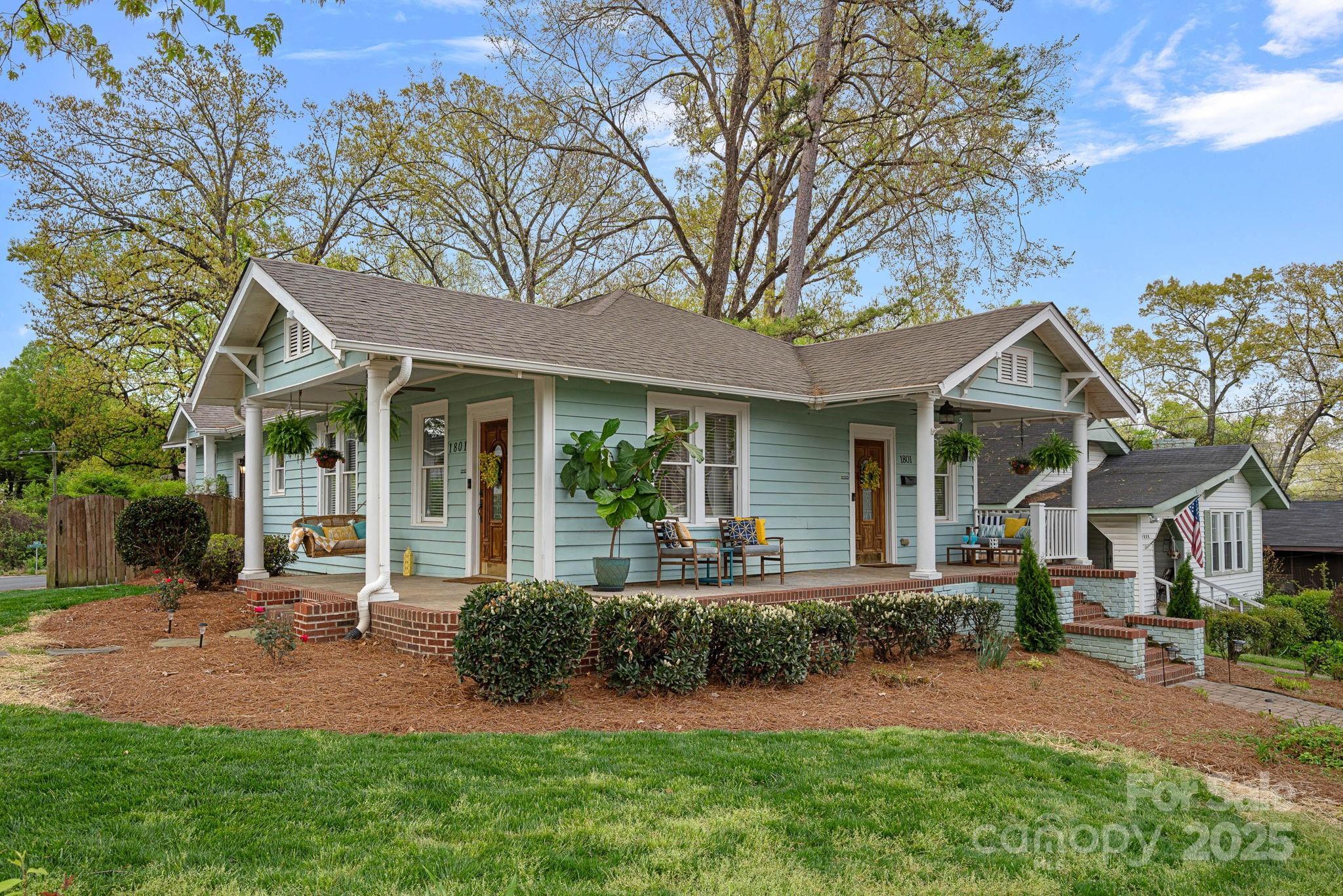 Photo one of 1801 Wilmore Dr Charlotte NC 28203 | MLS 4243684