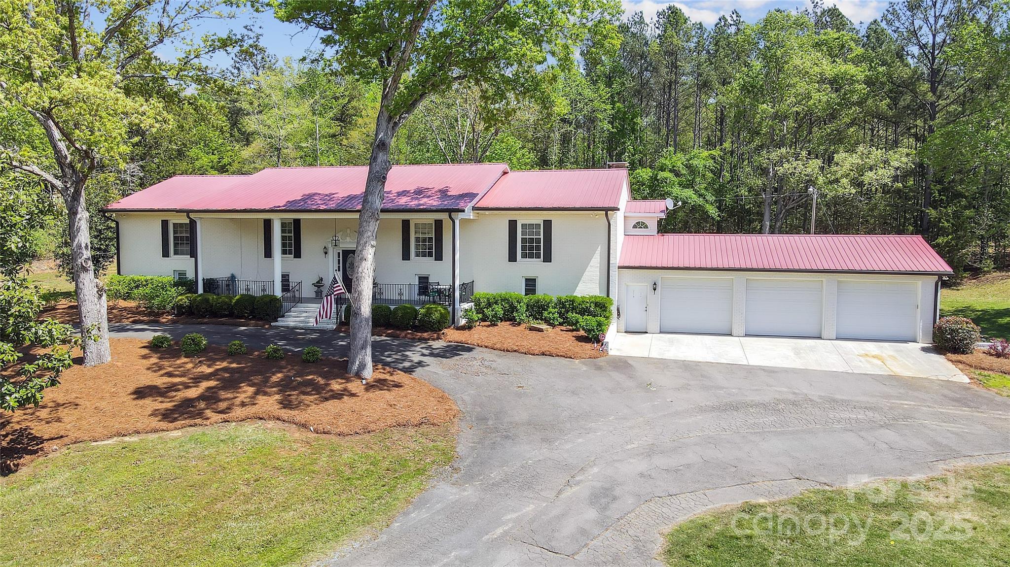 Photo one of 4205 Cahnnas Way Waxhaw NC 28173 | MLS 4243619