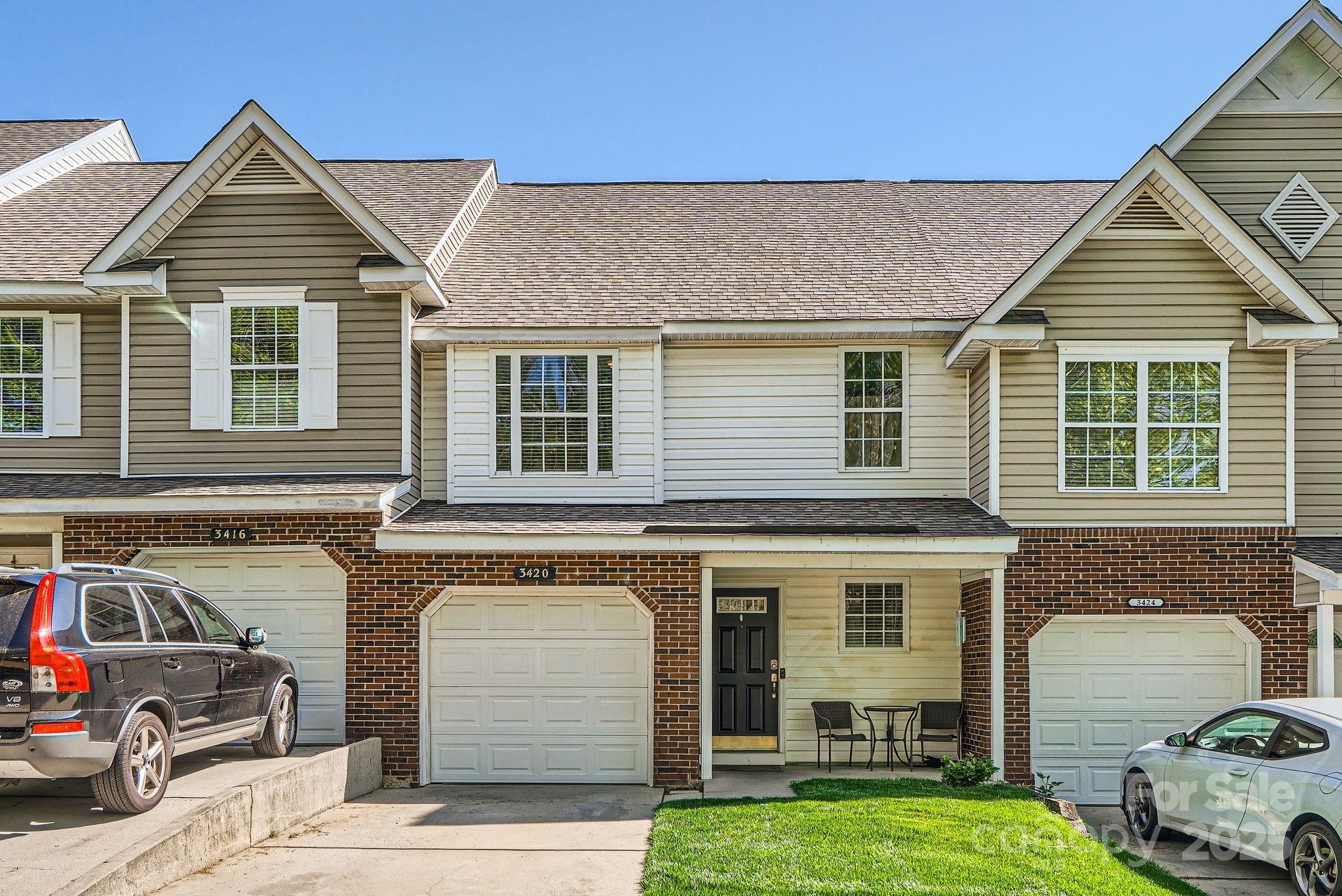 Photo one of 3420 Caldwell Ridge Pkwy Charlotte NC 28213 | MLS 4244733