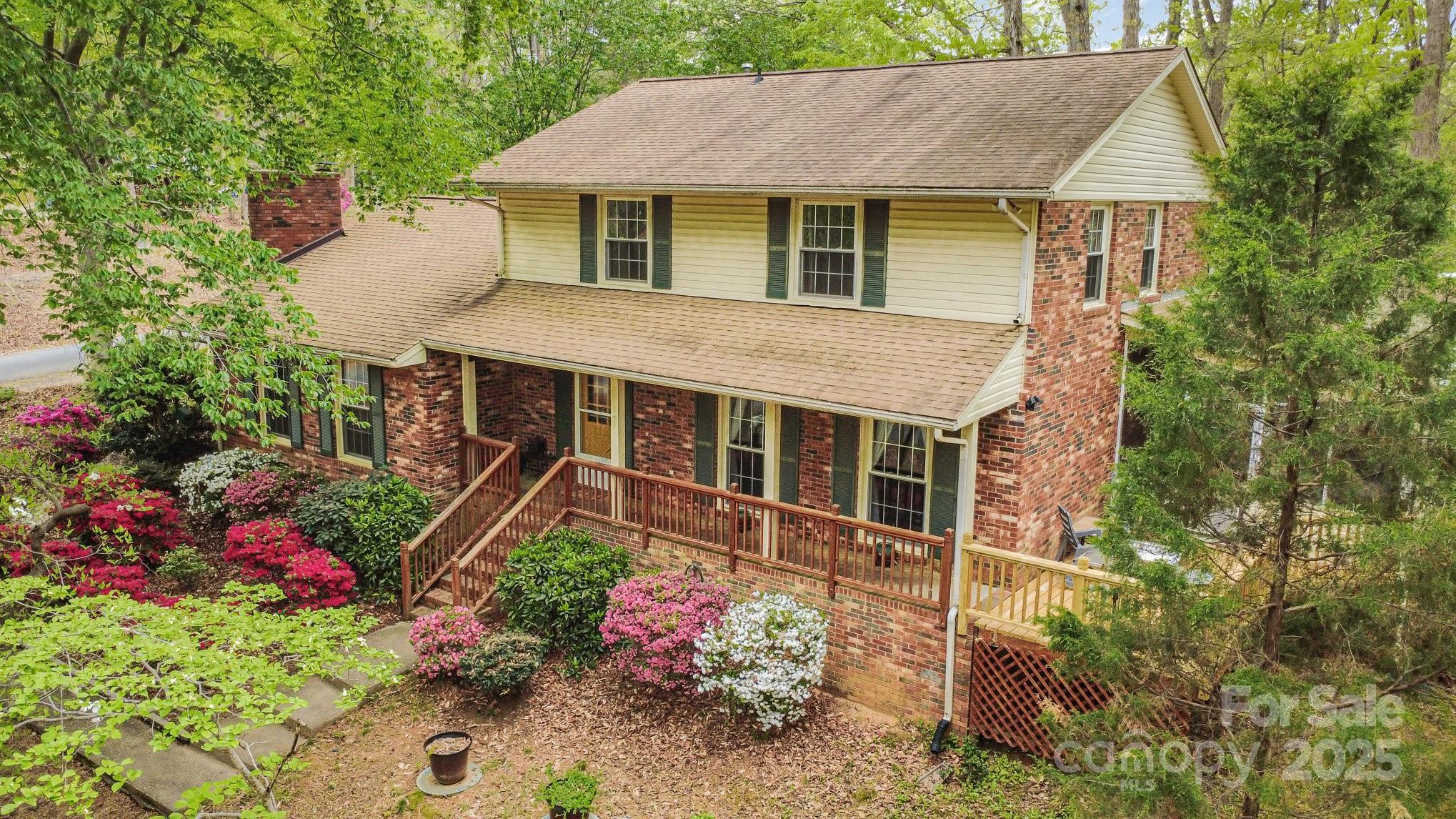 Photo one of 147 Spring Shore Rd Statesville NC 28677 | MLS 4246077