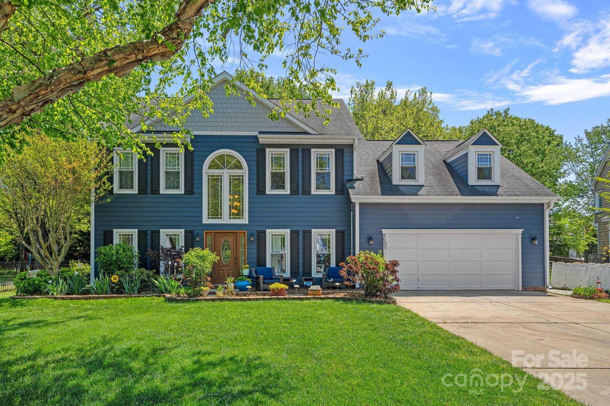 Photo one of 8651 Walsham Dr Charlotte NC 28277 | MLS 4246690