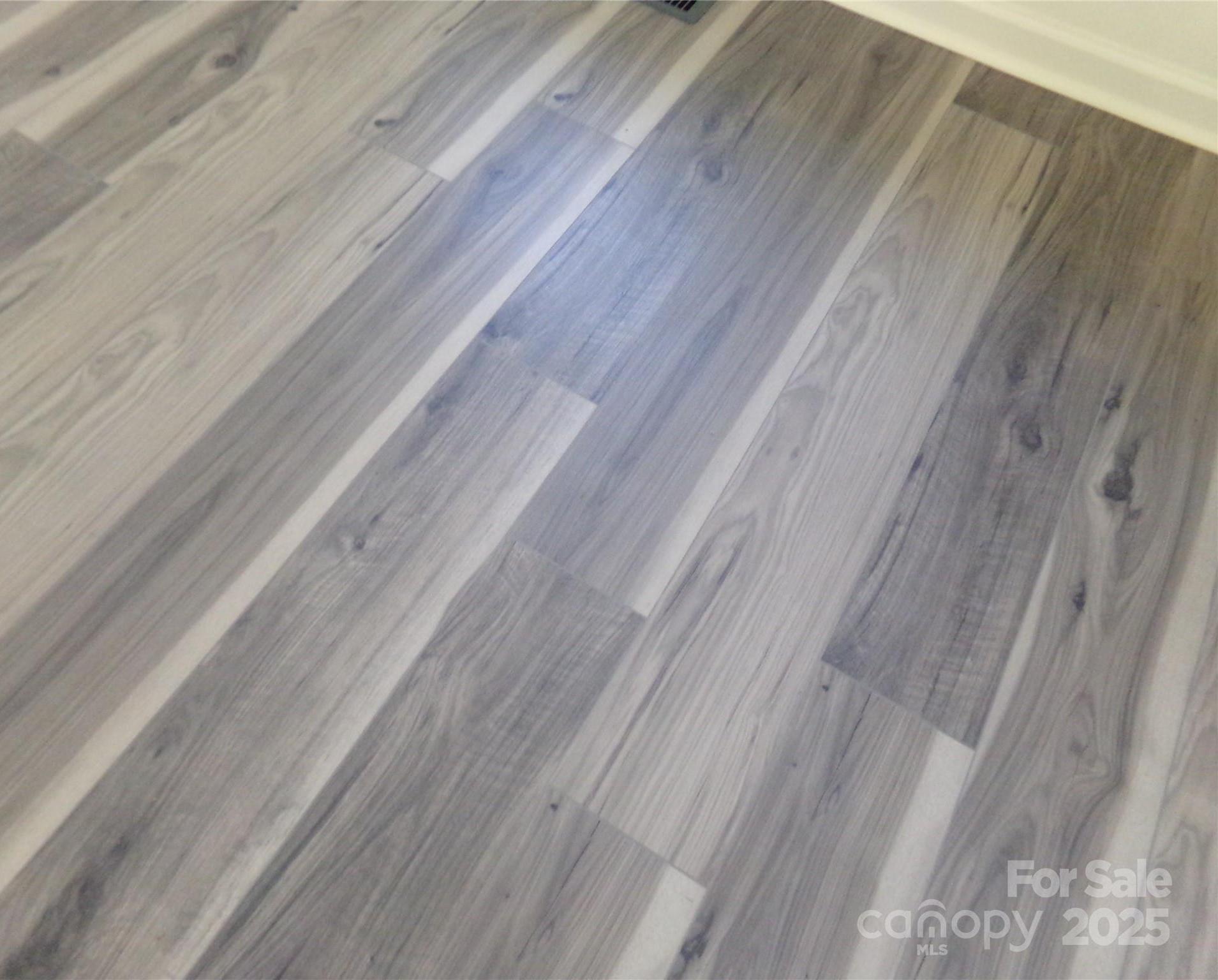 Photo #28