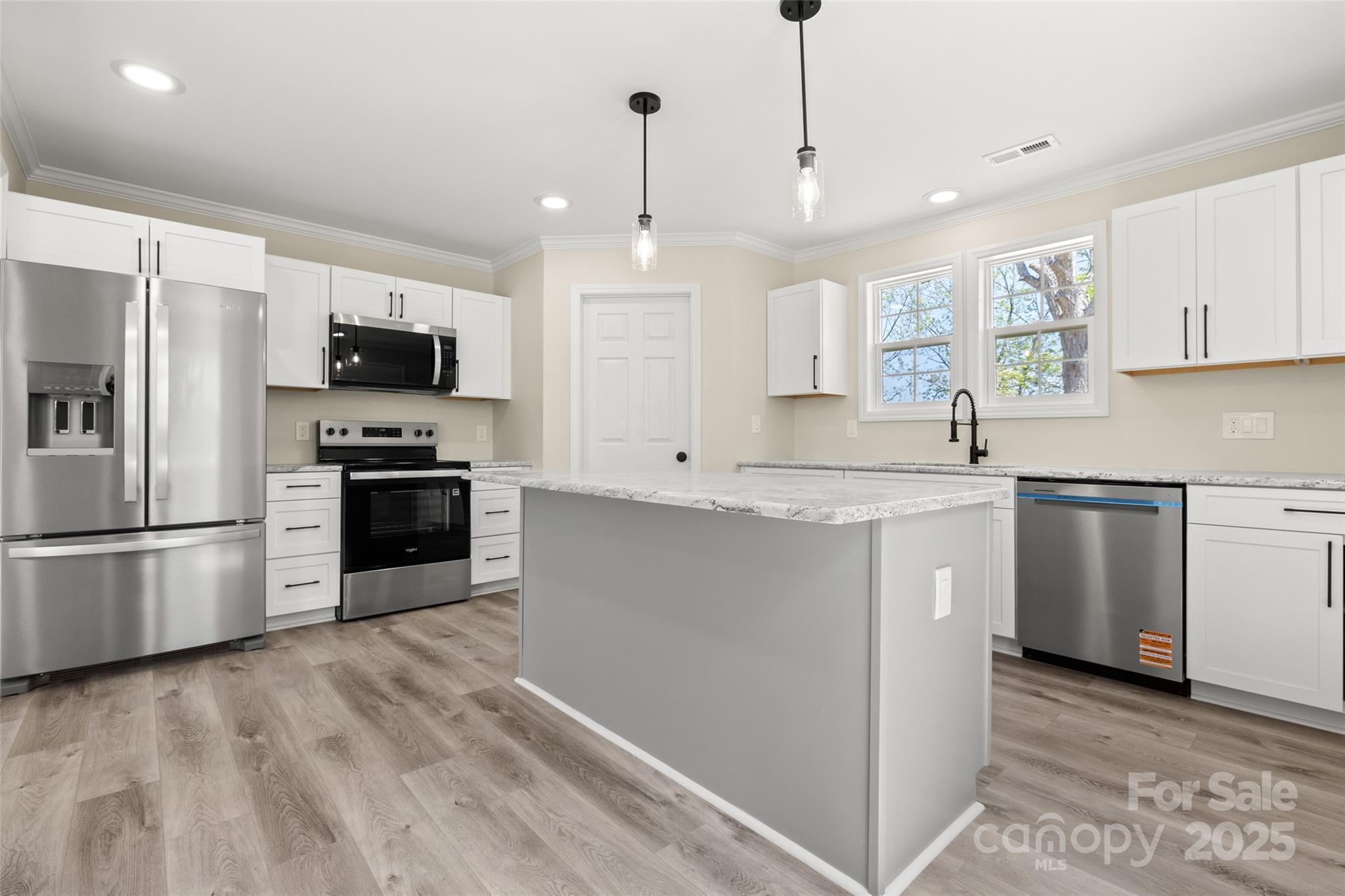Photo one of 6525 Kershaw Camden Hwy Heath Springs SC 29058 | MLS 4247246