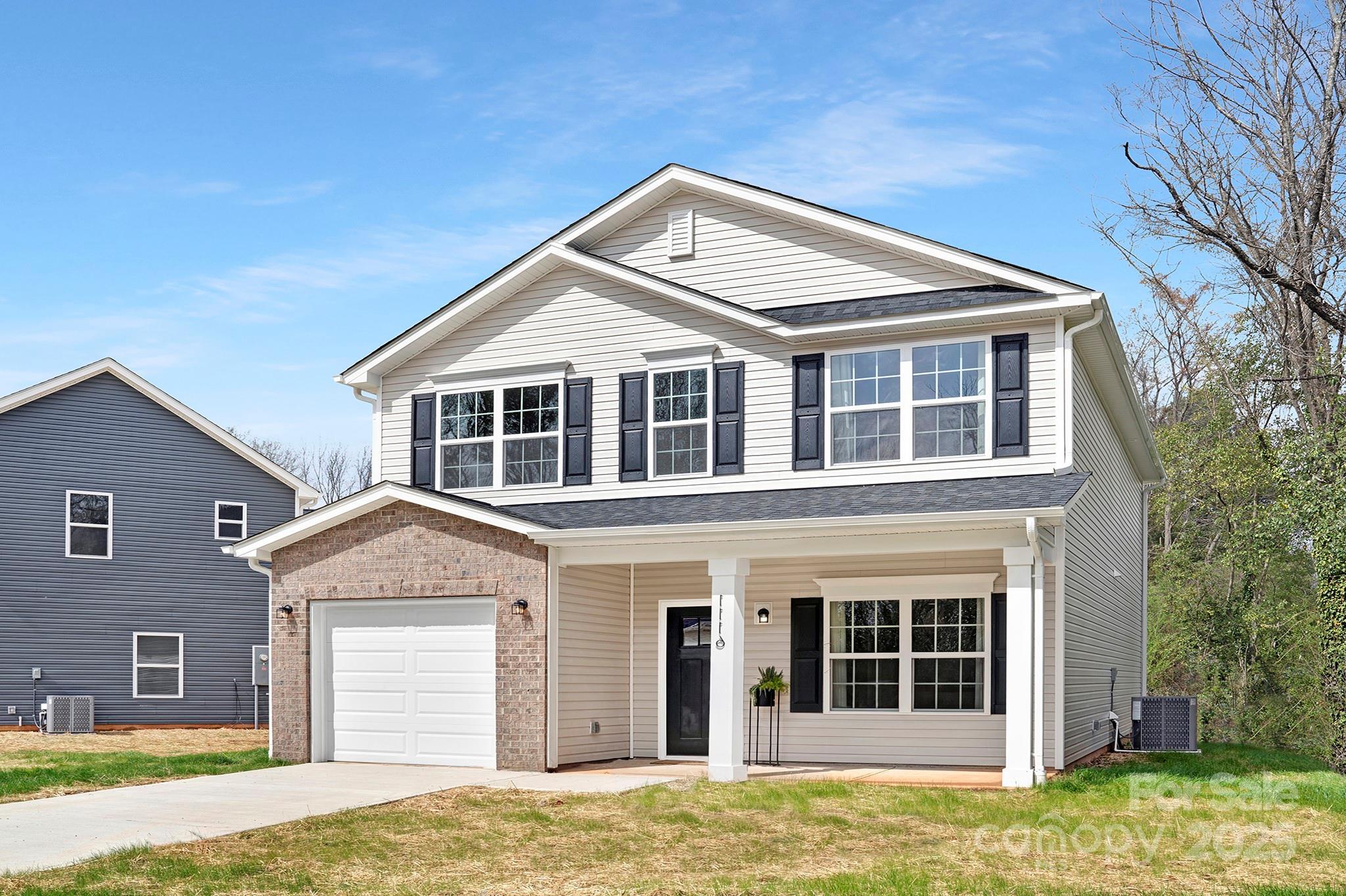 Photo one of 1144 Thayer Glen Ct Charlotte NC 28213 | MLS 4247488