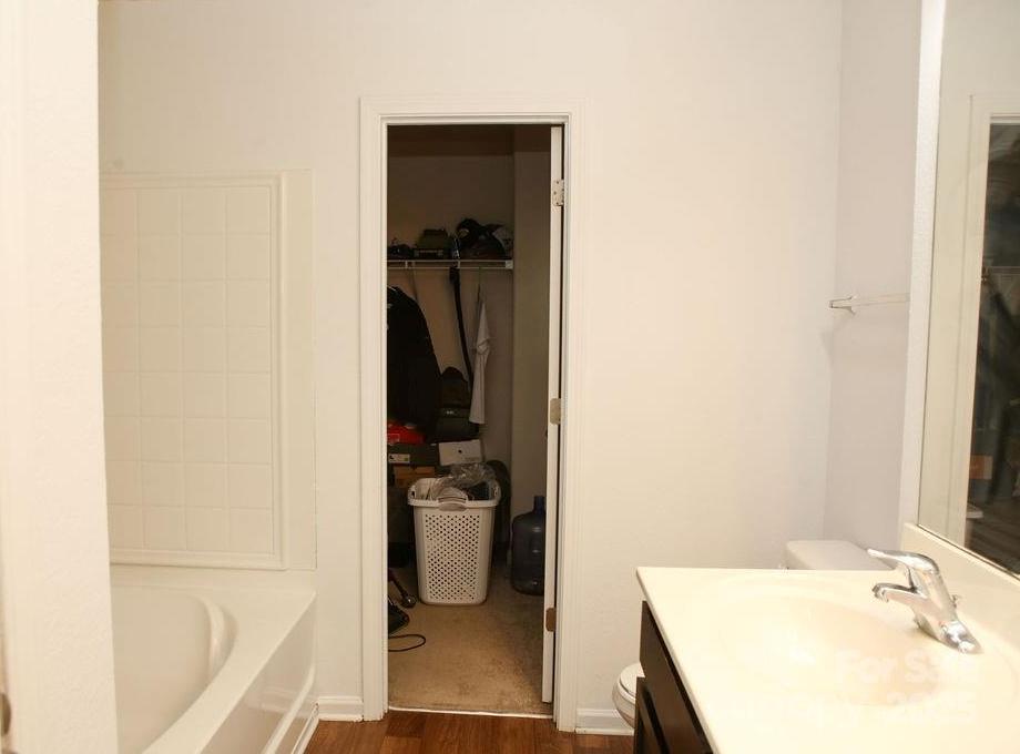 Photo #28
