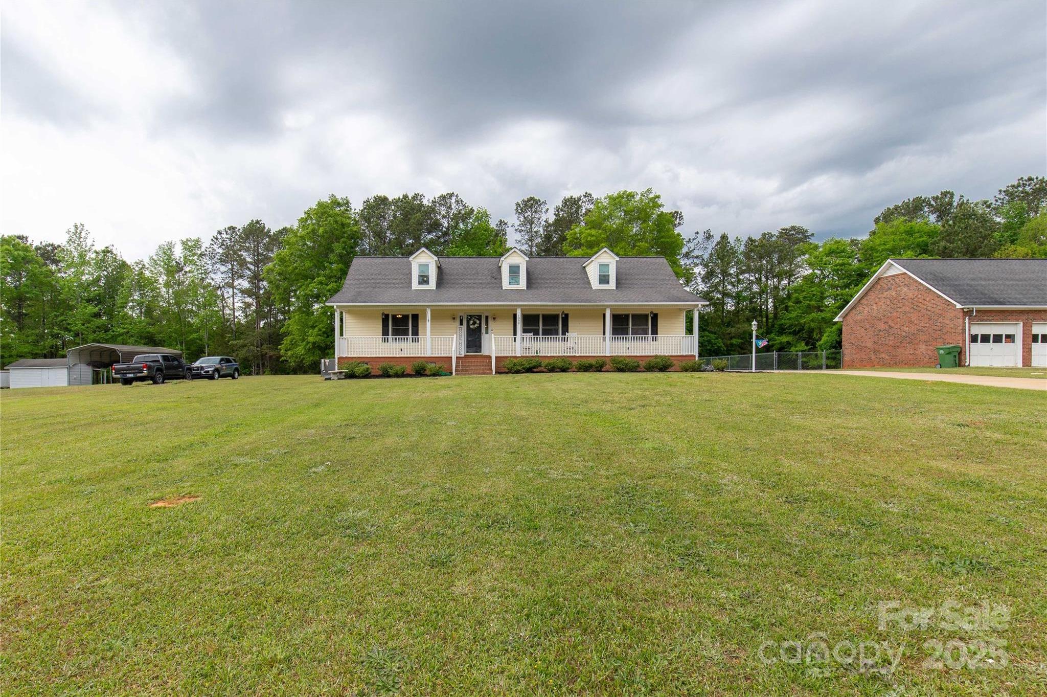 Photo one of 1990 Country Club Dr Lancaster SC 29720 | MLS 4247725