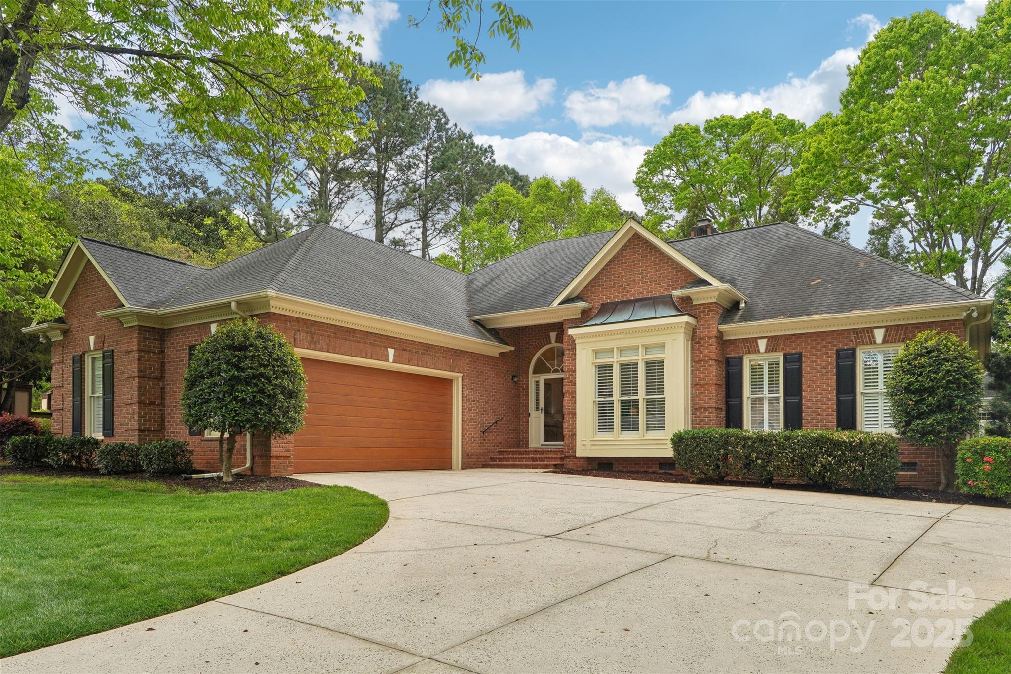 Photo one of 7626 Vistaview Dr Cornelius NC 28031 | MLS 4247713