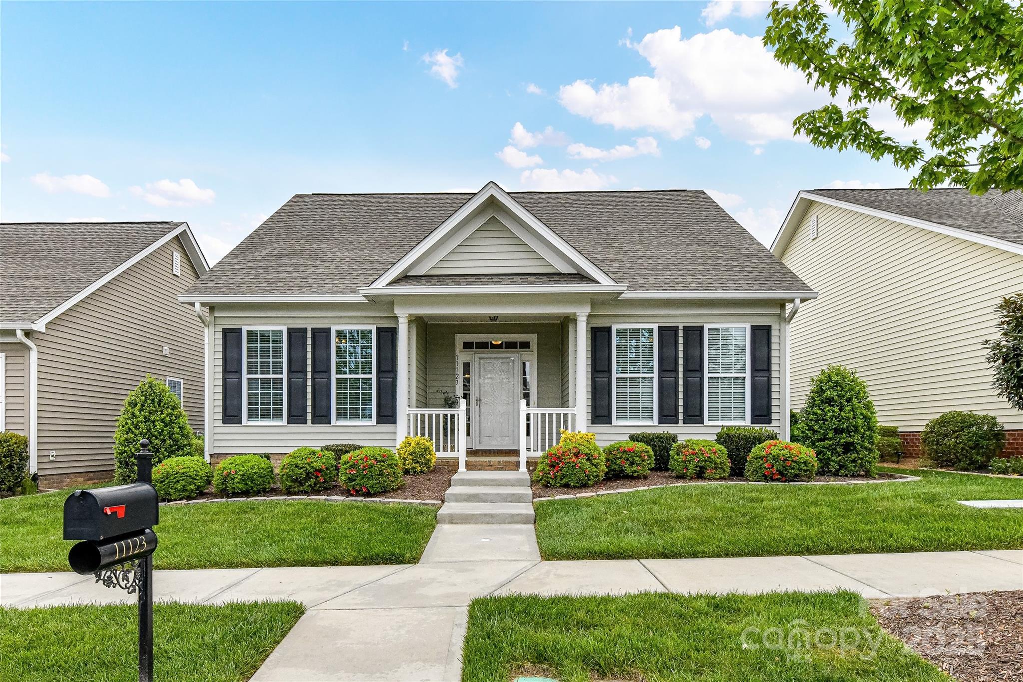 Photo one of 11123 Bailey Park Nature Dr Cornelius NC 28031 | MLS 4247952