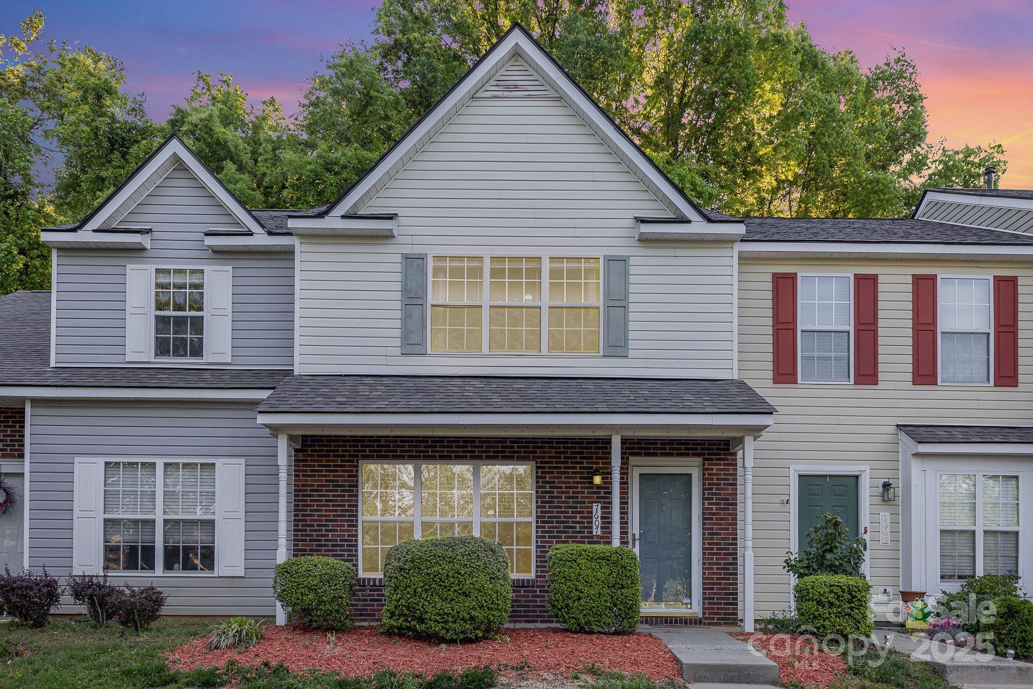 Photo one of 7607 Petrea Ln Charlotte NC 28227 | MLS 4248410