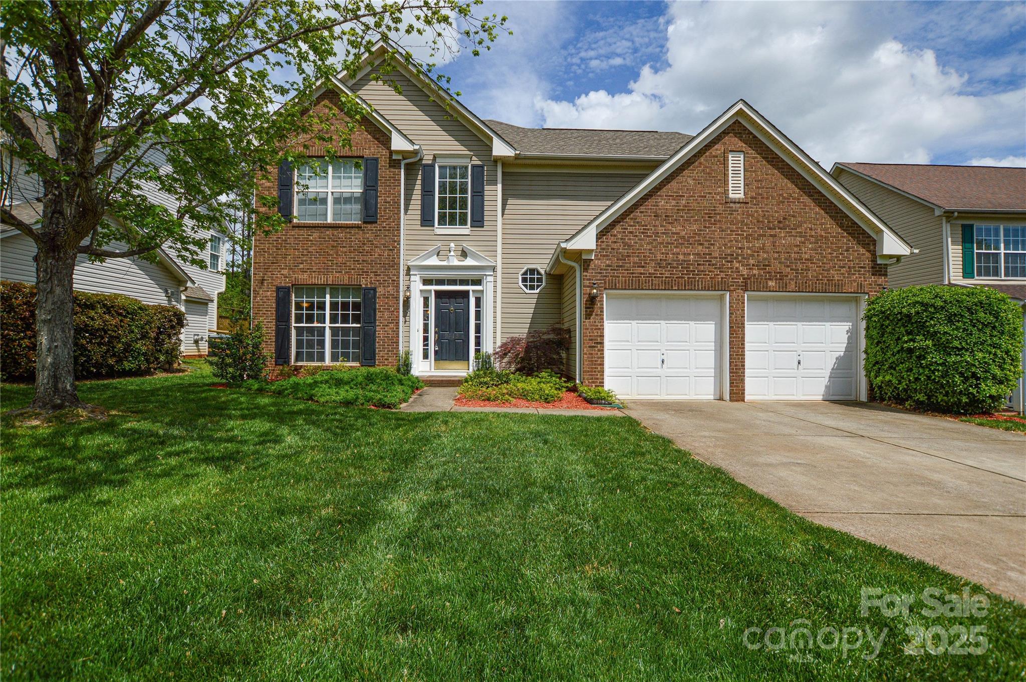 Photo one of 9713 Autumn Applause Dr Charlotte NC 28277 | MLS 4248448
