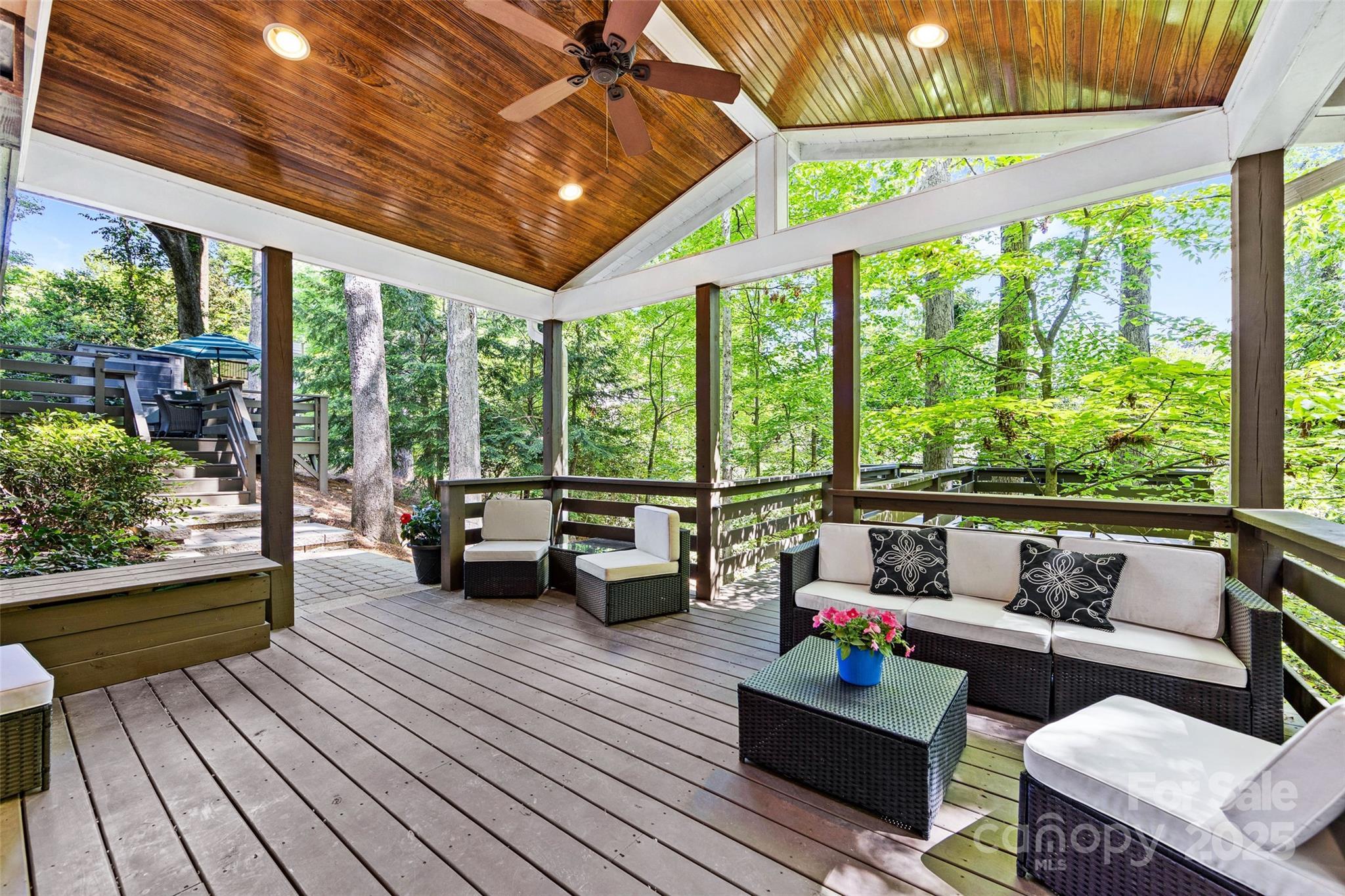 Photo one of 3329 Winnipeg Cir Charlotte NC 28210 | MLS 4251015