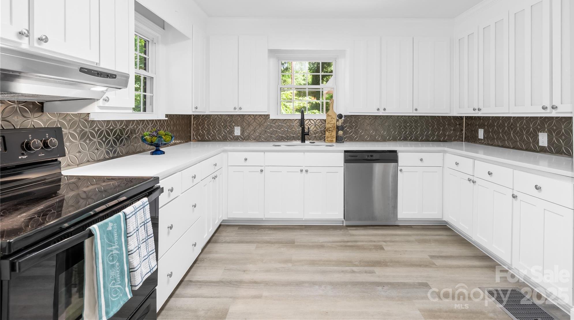 Photo one of 6012 Tuckaseegee Rd Charlotte NC 28208 | MLS 4252360