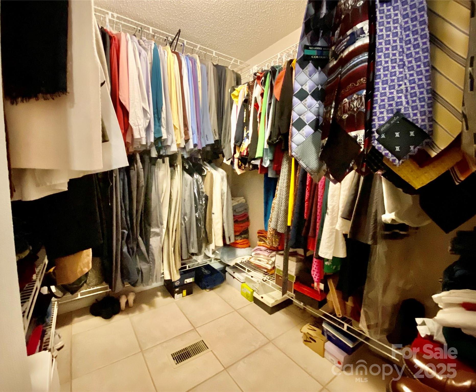 Photo #32