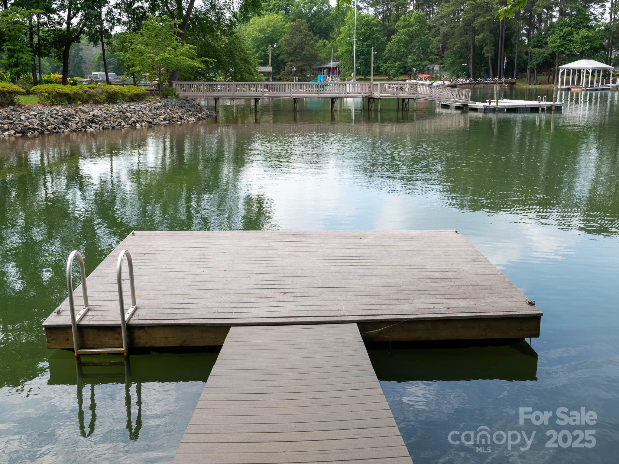 Photo #33