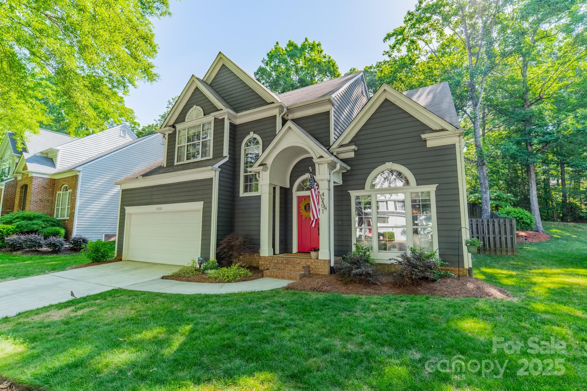 Photo one of 4201 Beauvista Dr Charlotte NC 28269 | MLS 4253439