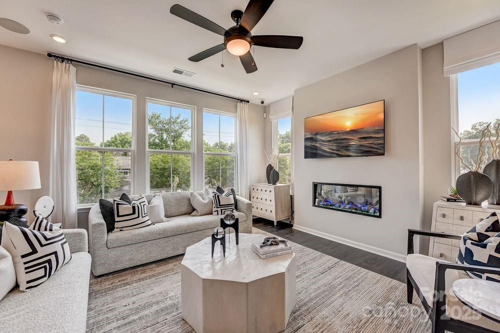 Photo one of 743 Hoke Ln Davidson NC 28036 | MLS 4253841