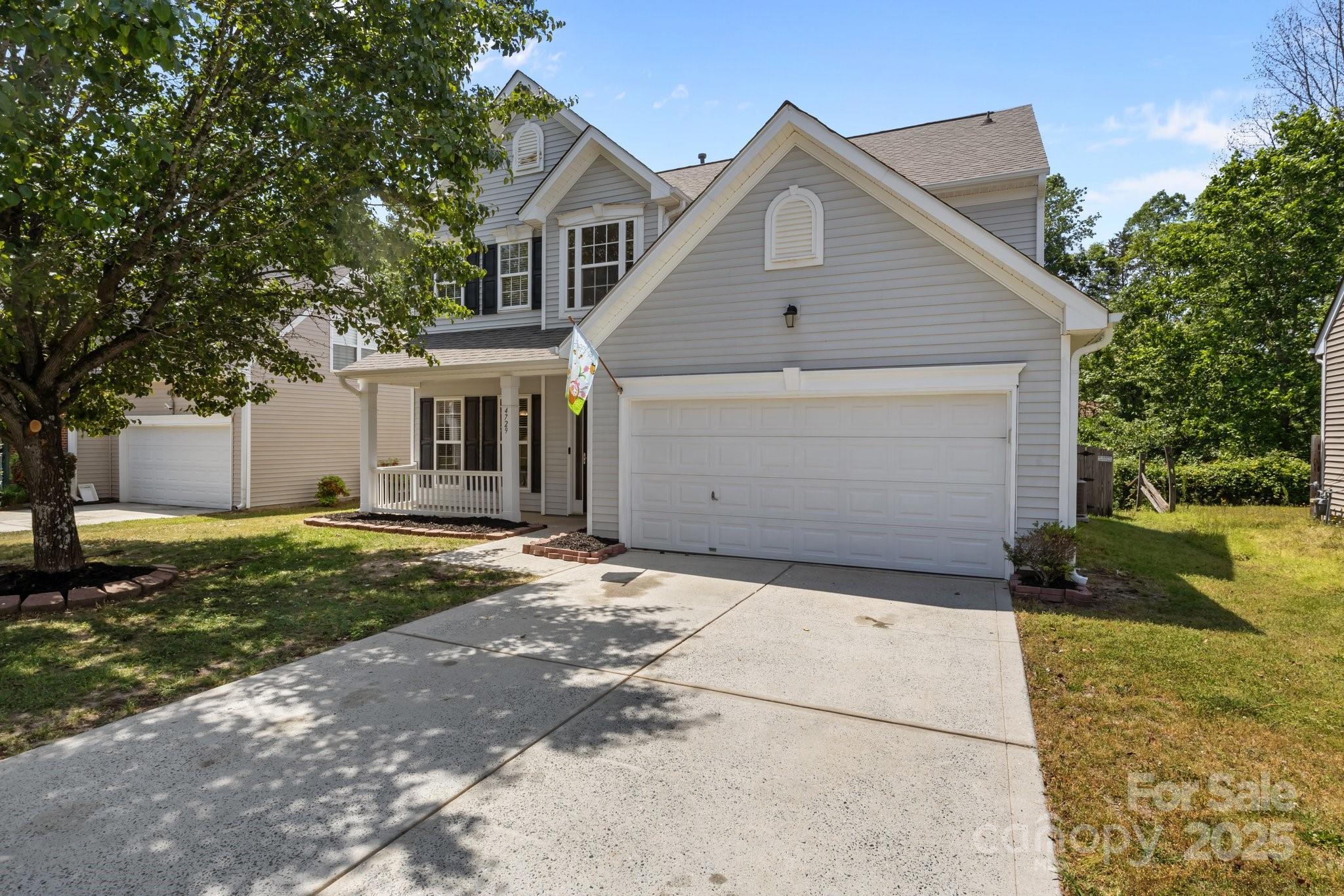 Photo one of 4729 Nijinsky Ct Charlotte NC 28216 | MLS 4254172