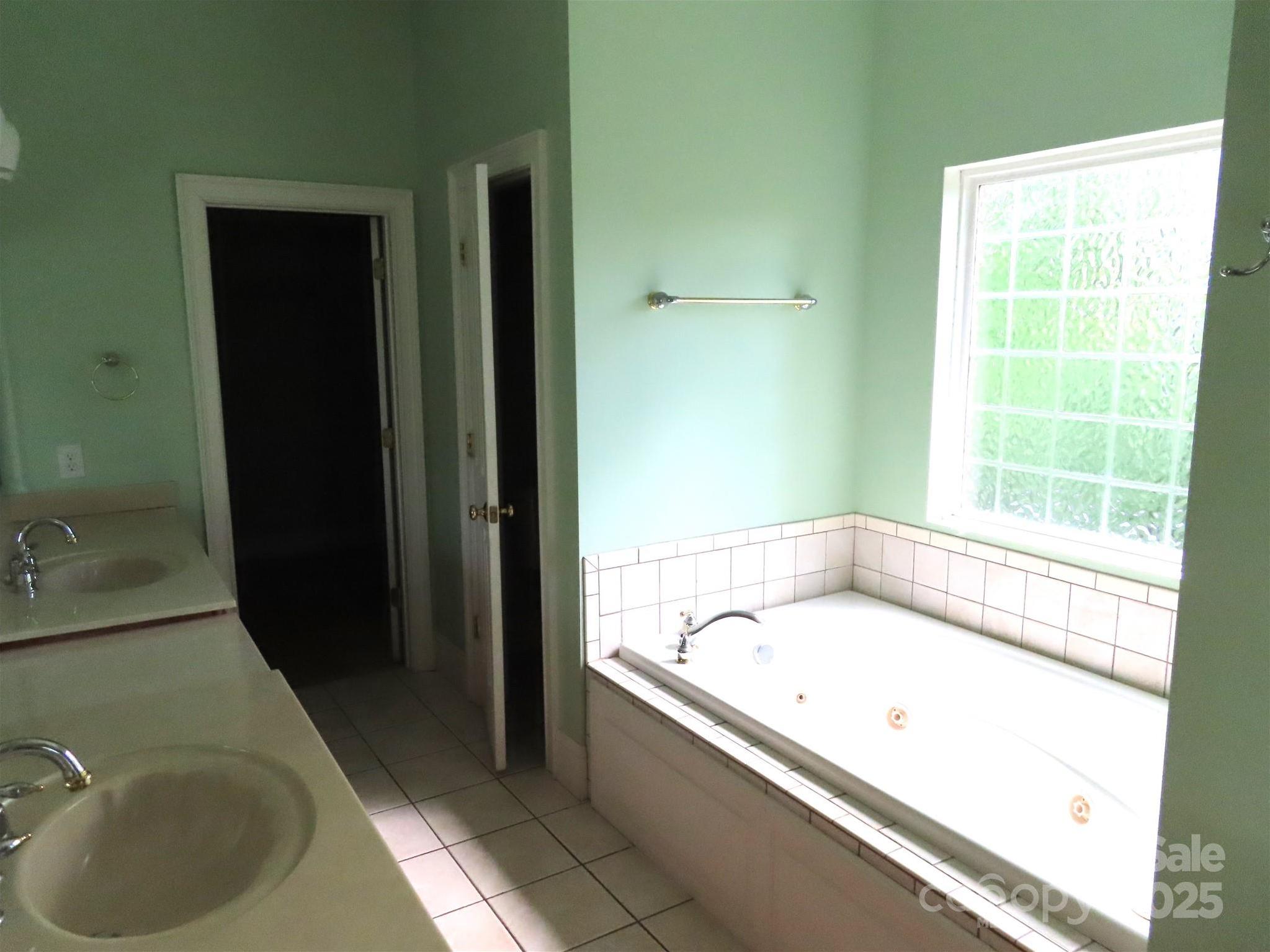 Photo #23