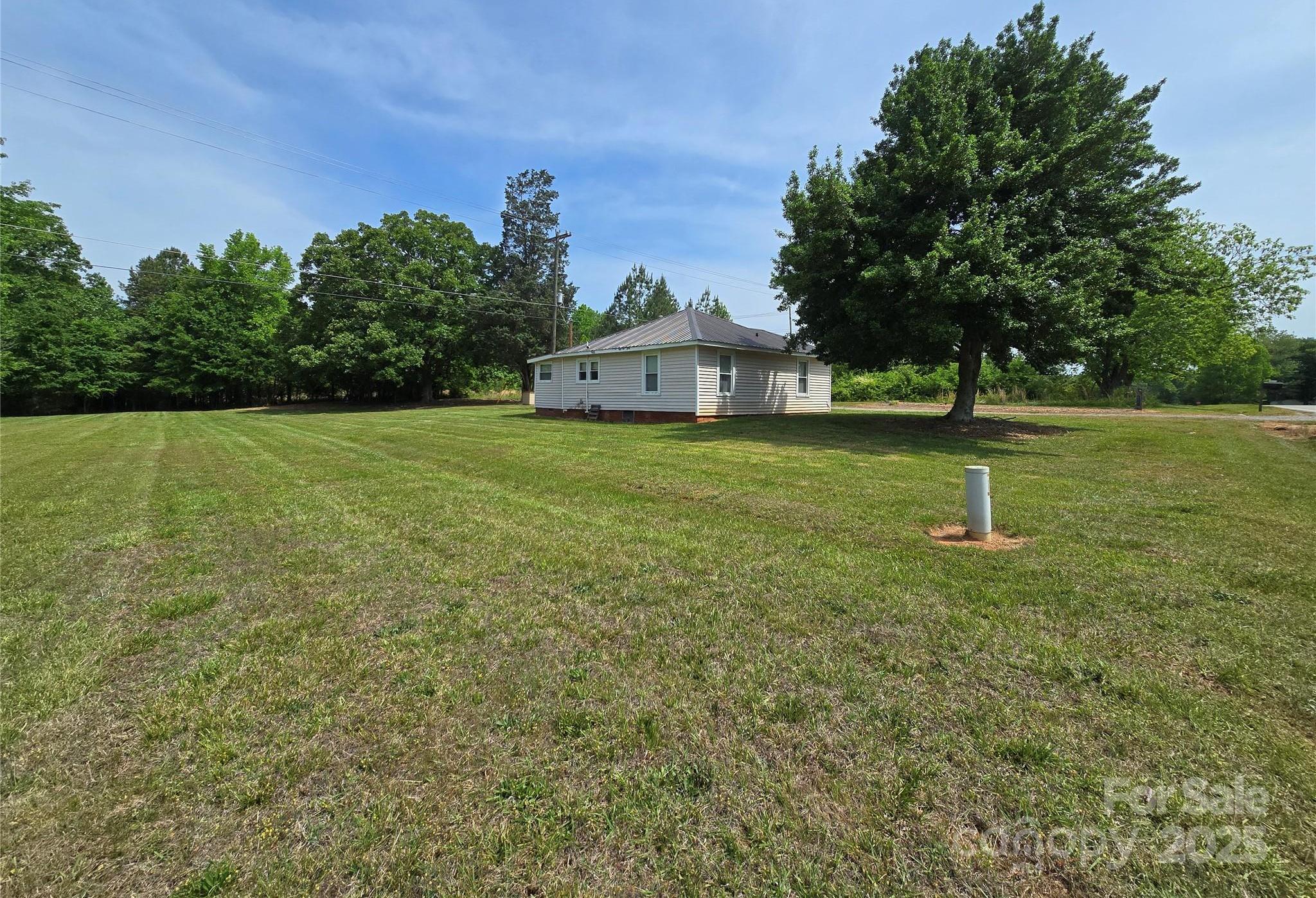 Photo one of 5501 Barrier Rd Concord NC 28025 | MLS 4254426