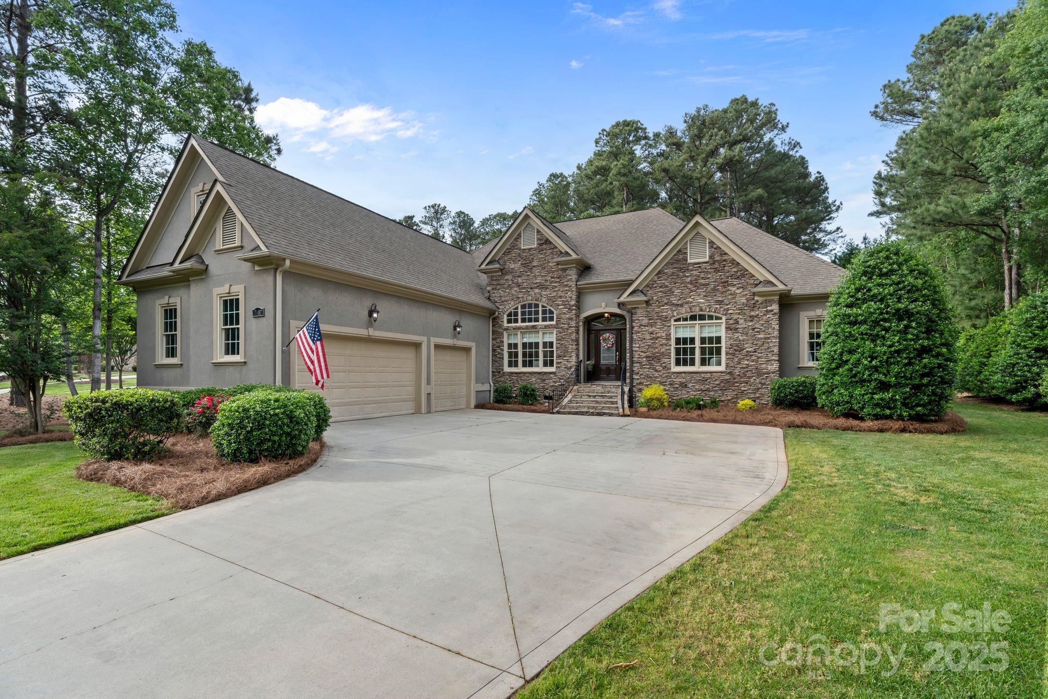 Photo one of 7687 Bermuda Hills Ln Denver NC 28037 | MLS 4254595