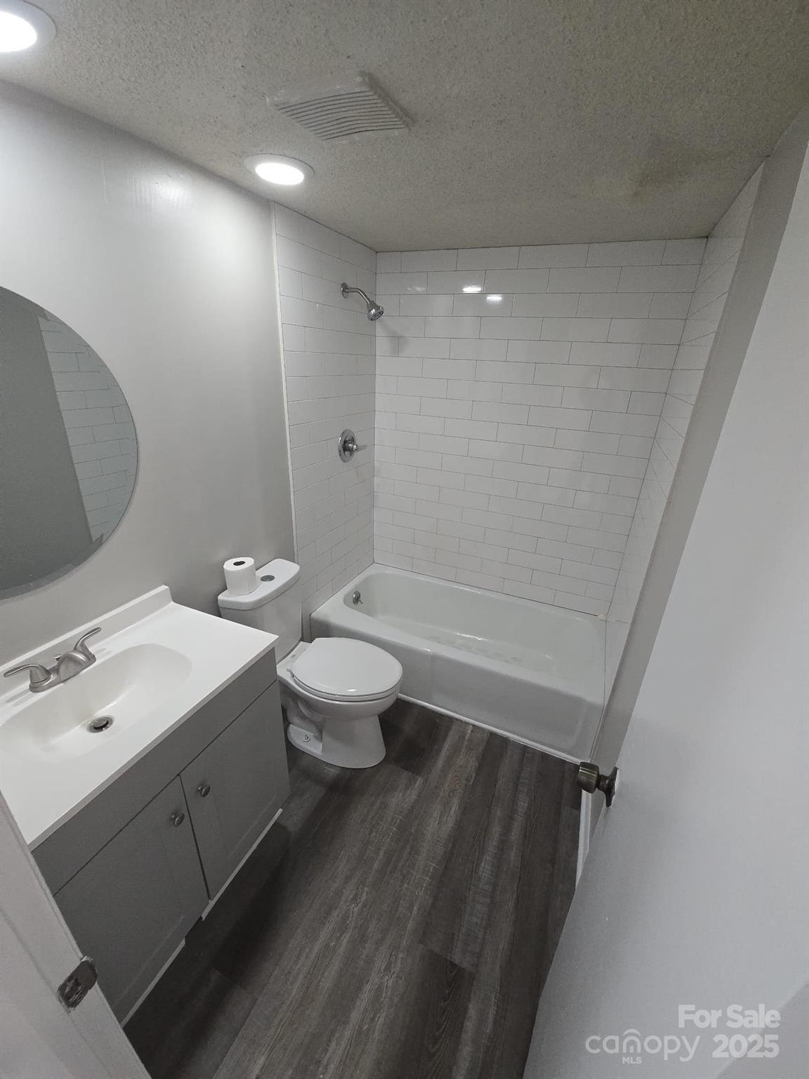 Photo one of 7129 Stonington Ln Charlotte NC 28227 | MLS 4254773