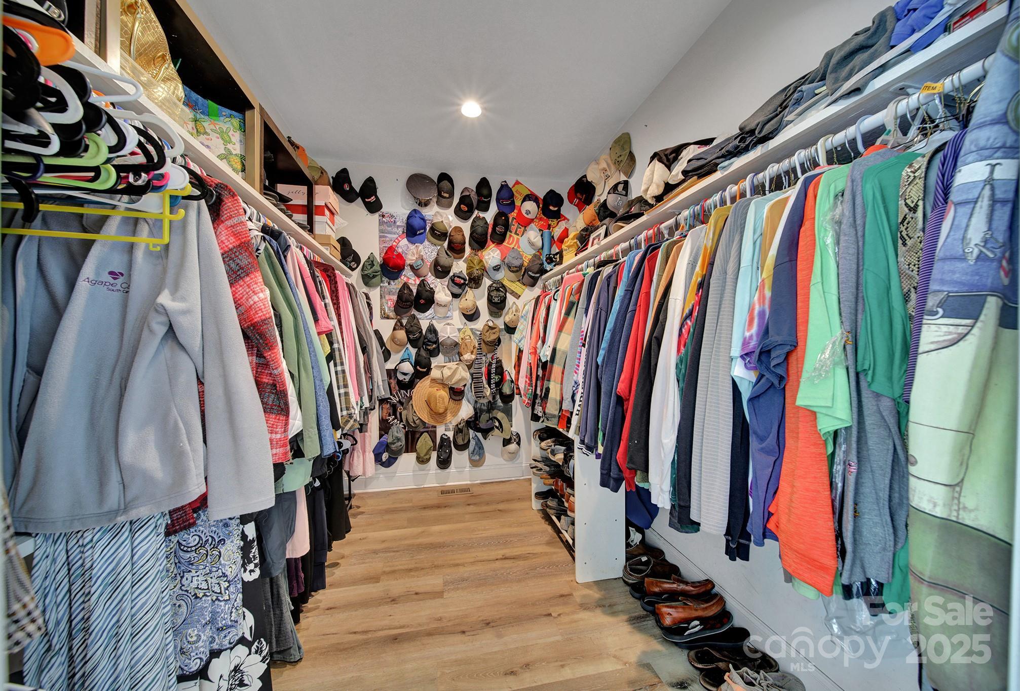 Photo #32