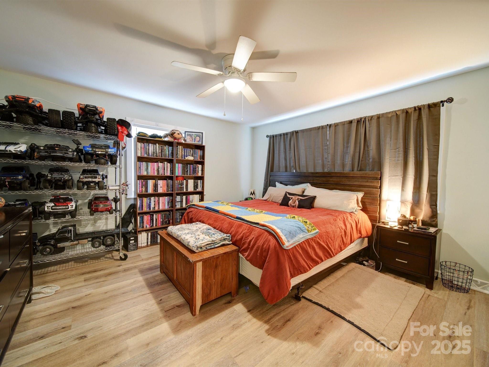 Photo #15
