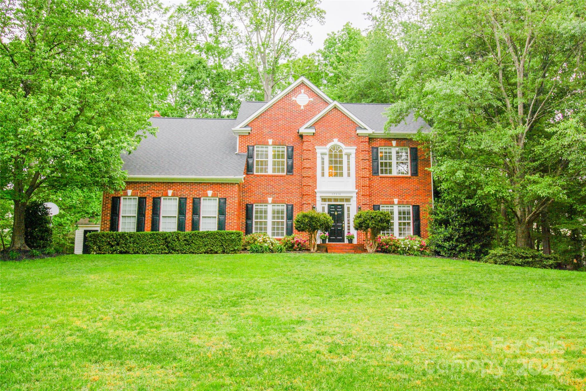 Photo one of 12314 Chickasaw Dr Huntersville NC 28078 | MLS 4256597