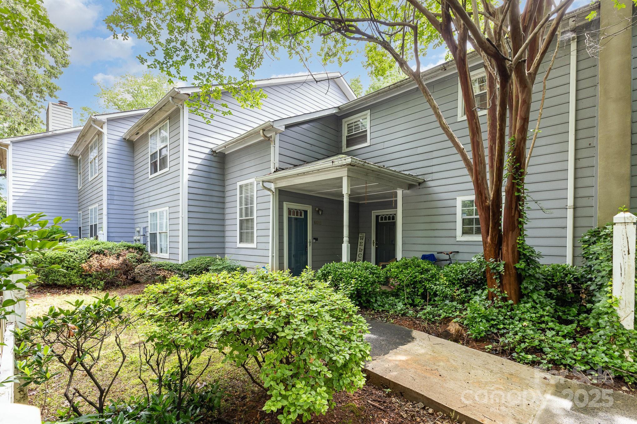 Photo one of 6011 Treetop Ct Charlotte NC 28212 | MLS 4257059