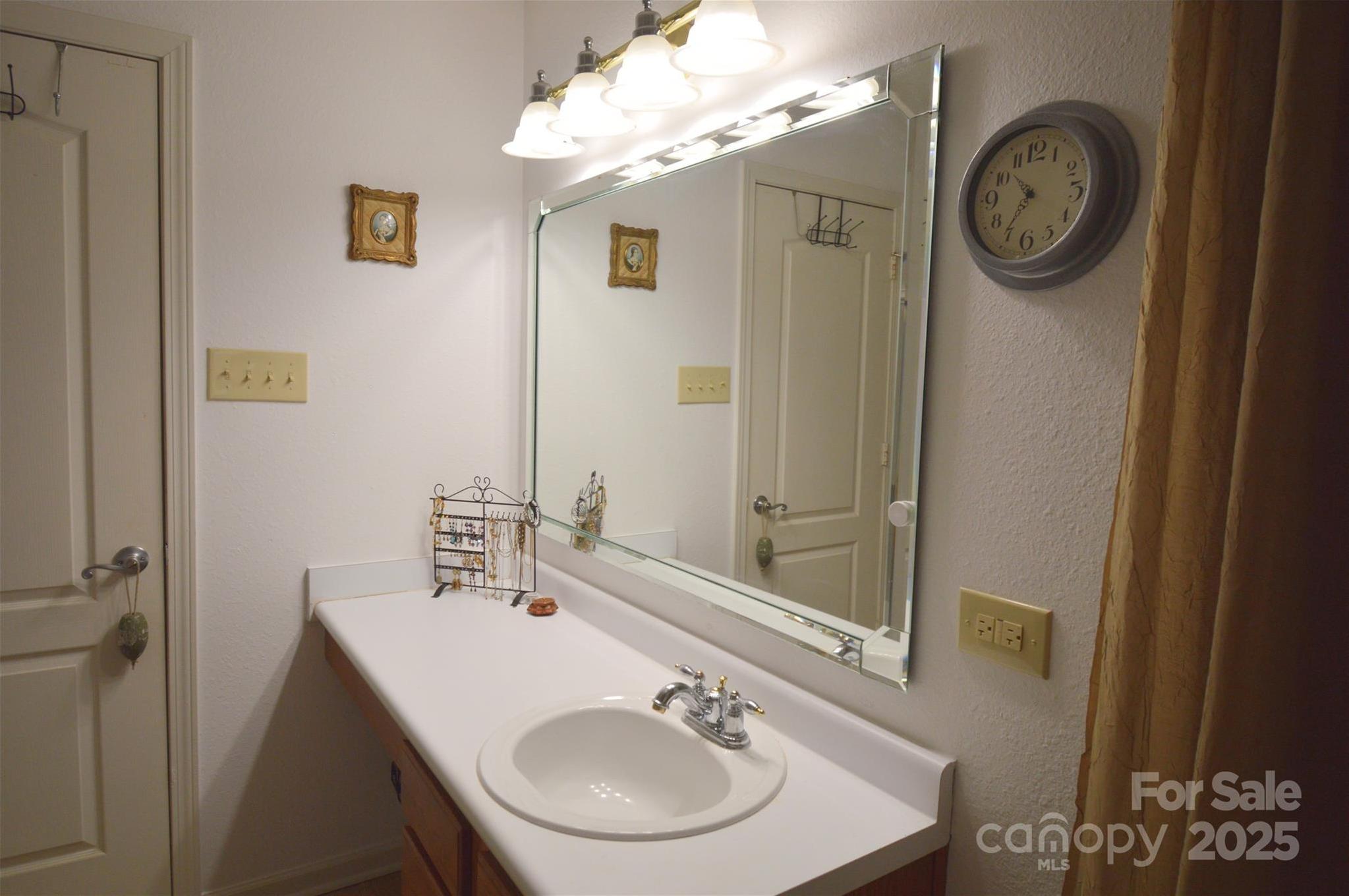 Photo #23