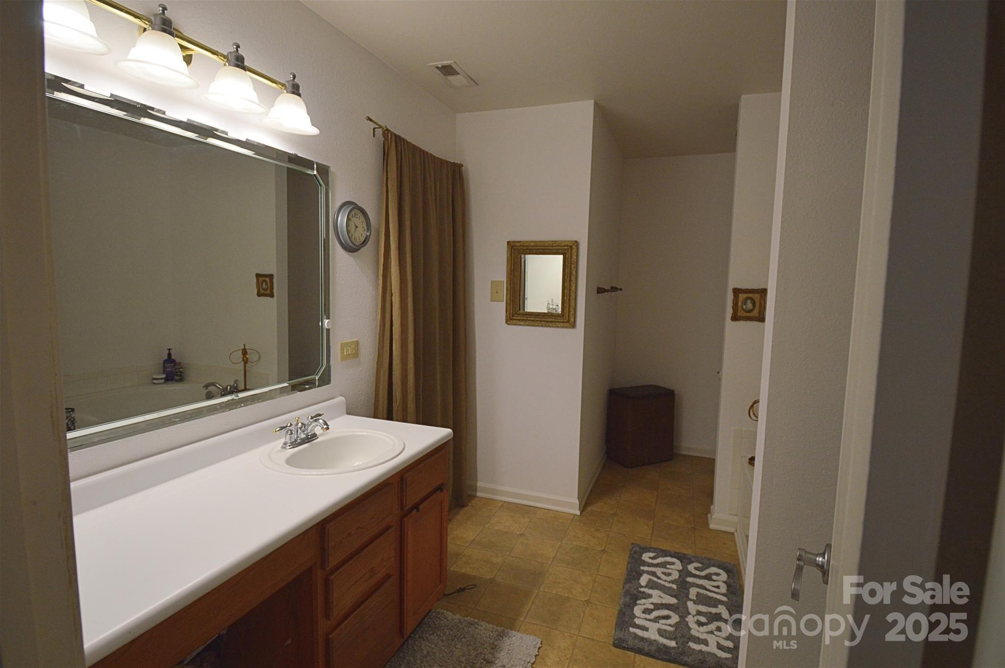 Photo #23