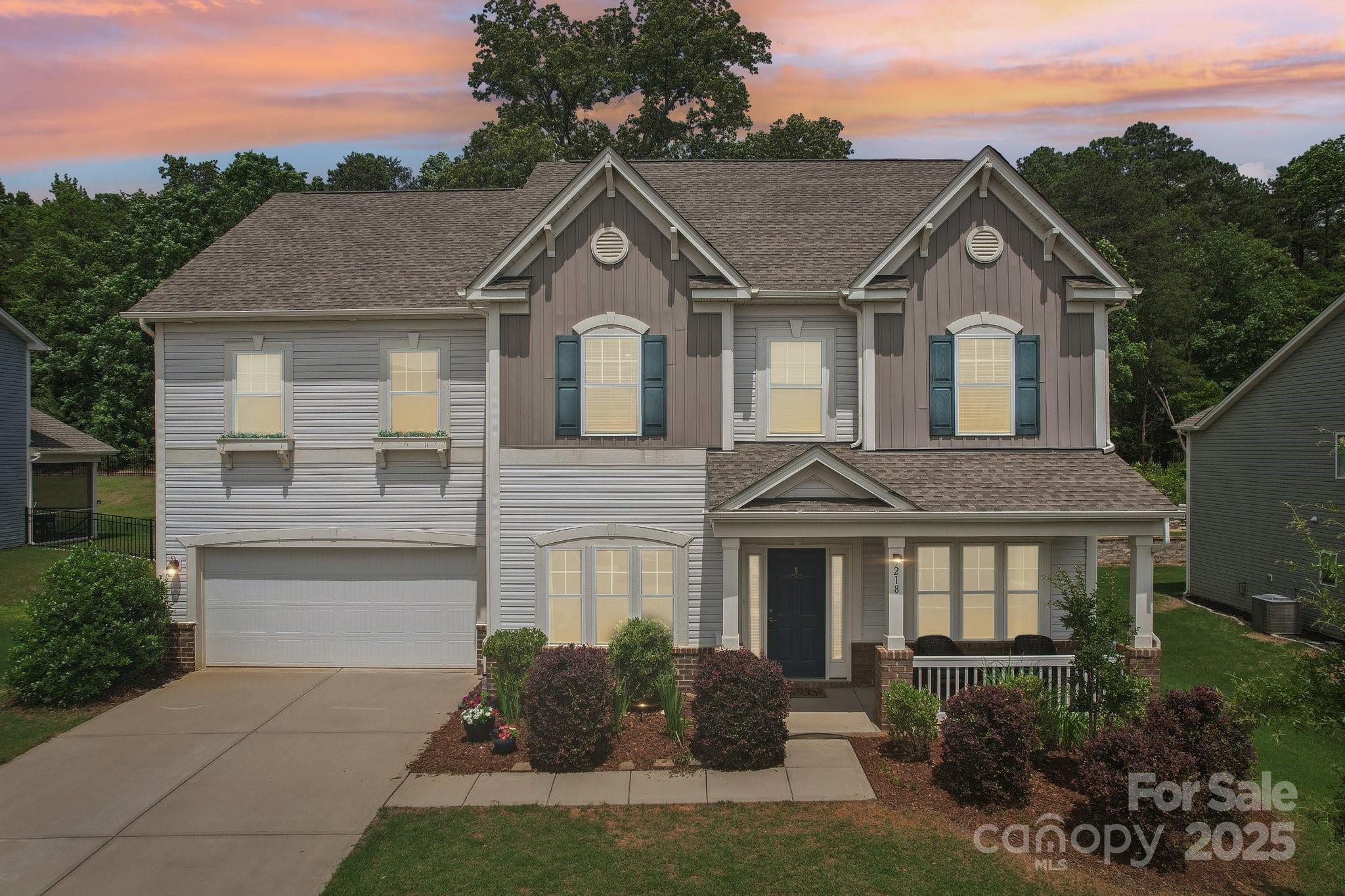 Photo one of 3218 Gilroy Dr Fort Mill SC 29707 | MLS 4257644