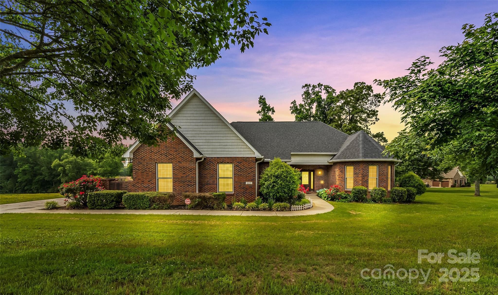 Photo one of 1825 Smyre Farm Rd Newton NC 28658 | MLS 4258103