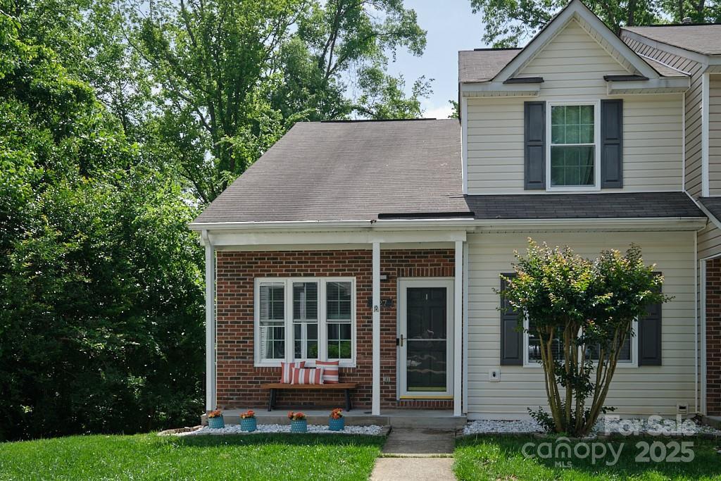 Photo one of 327 Wilkes Place Dr Fort Mill SC 29715 | MLS 4258350