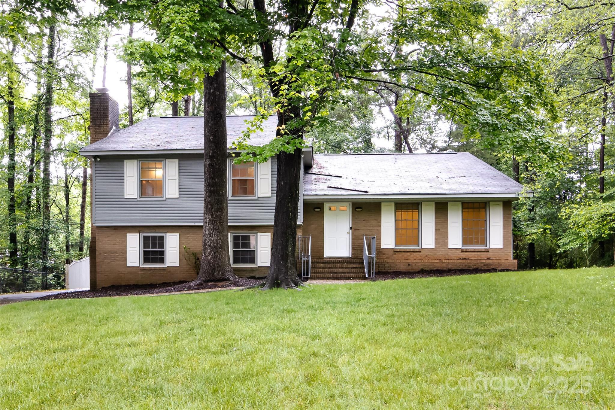 Photo one of 509 Selkirk Pl Charlotte NC 28270 | MLS 4258410