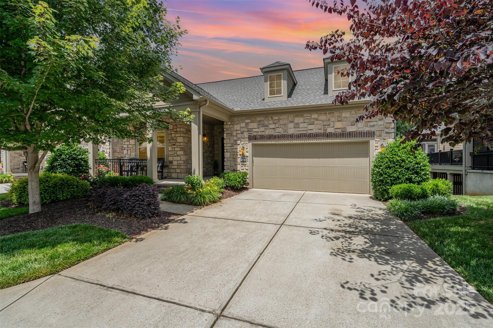 Photo one of 5214 Polo Gate Blvd Charlotte NC 28216 | MLS 4258851