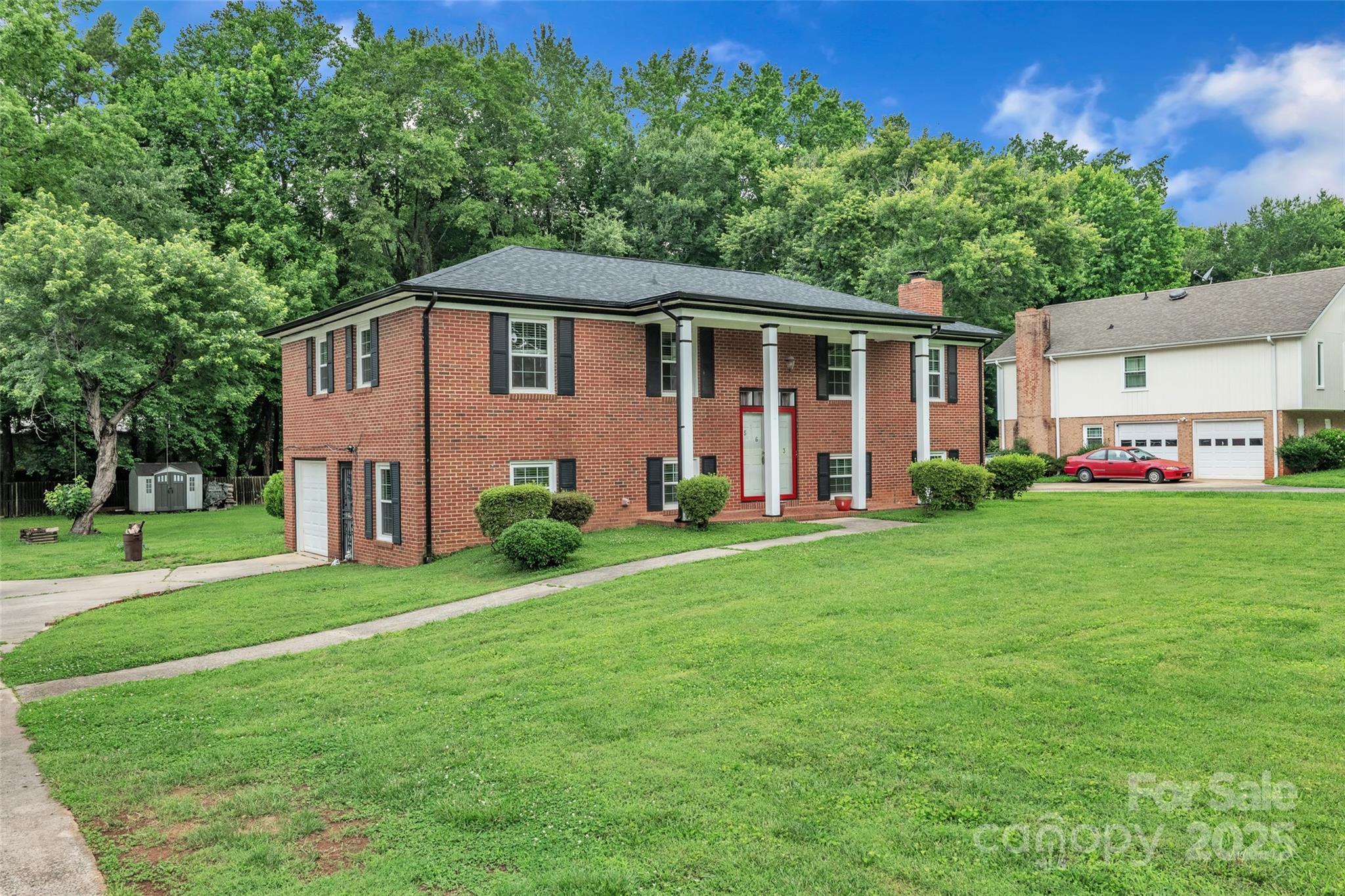 Photo one of 5633 Mallard S Dr Charlotte NC 28227 | MLS 4260160
