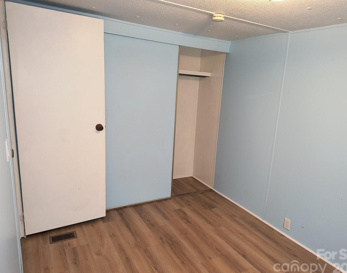 Photo #16
