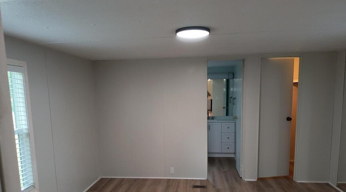 Photo #24