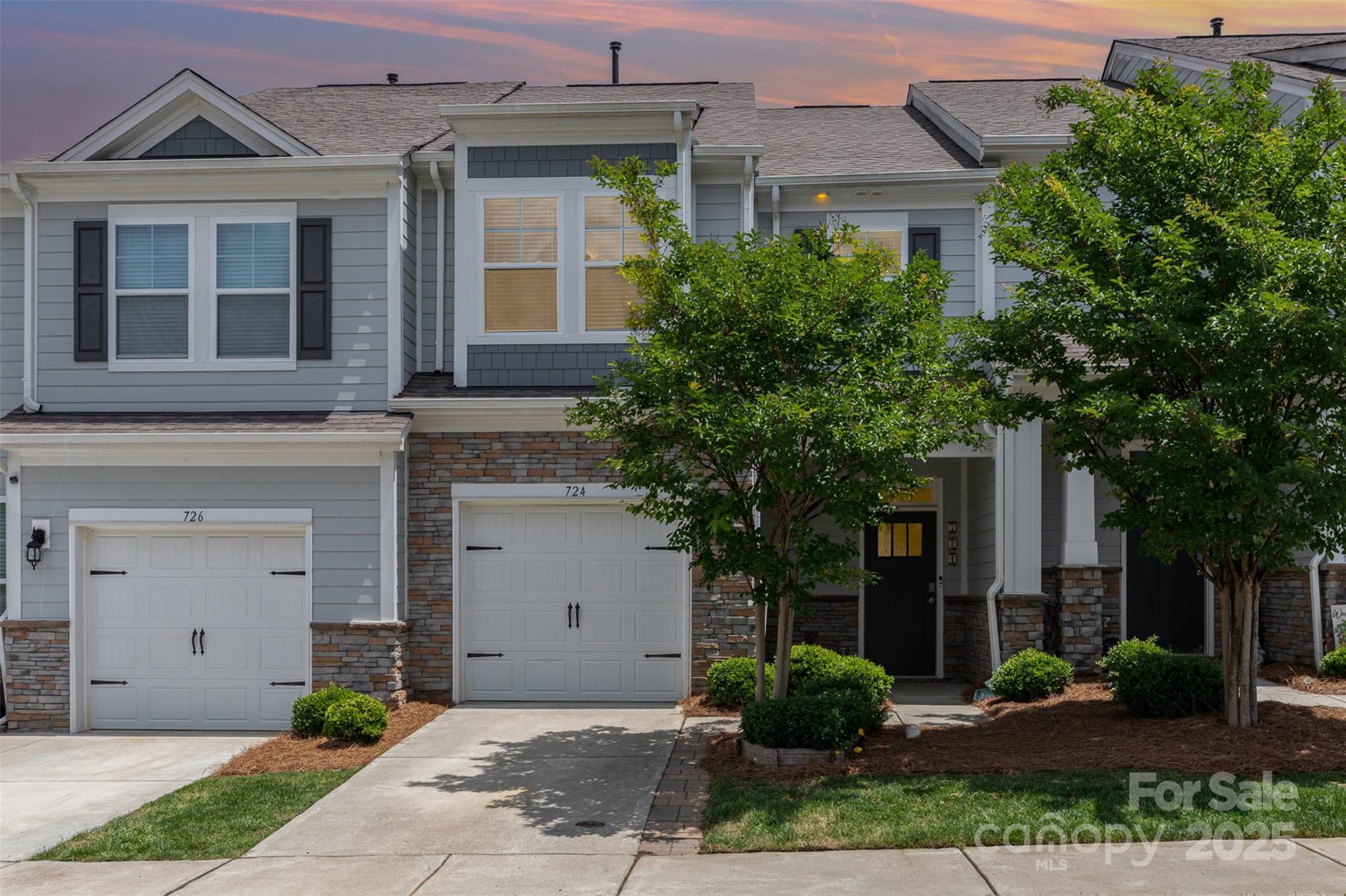 Photo one of 724 Little Bluestem Dr Lake Wylie SC 29710 | MLS 4260356