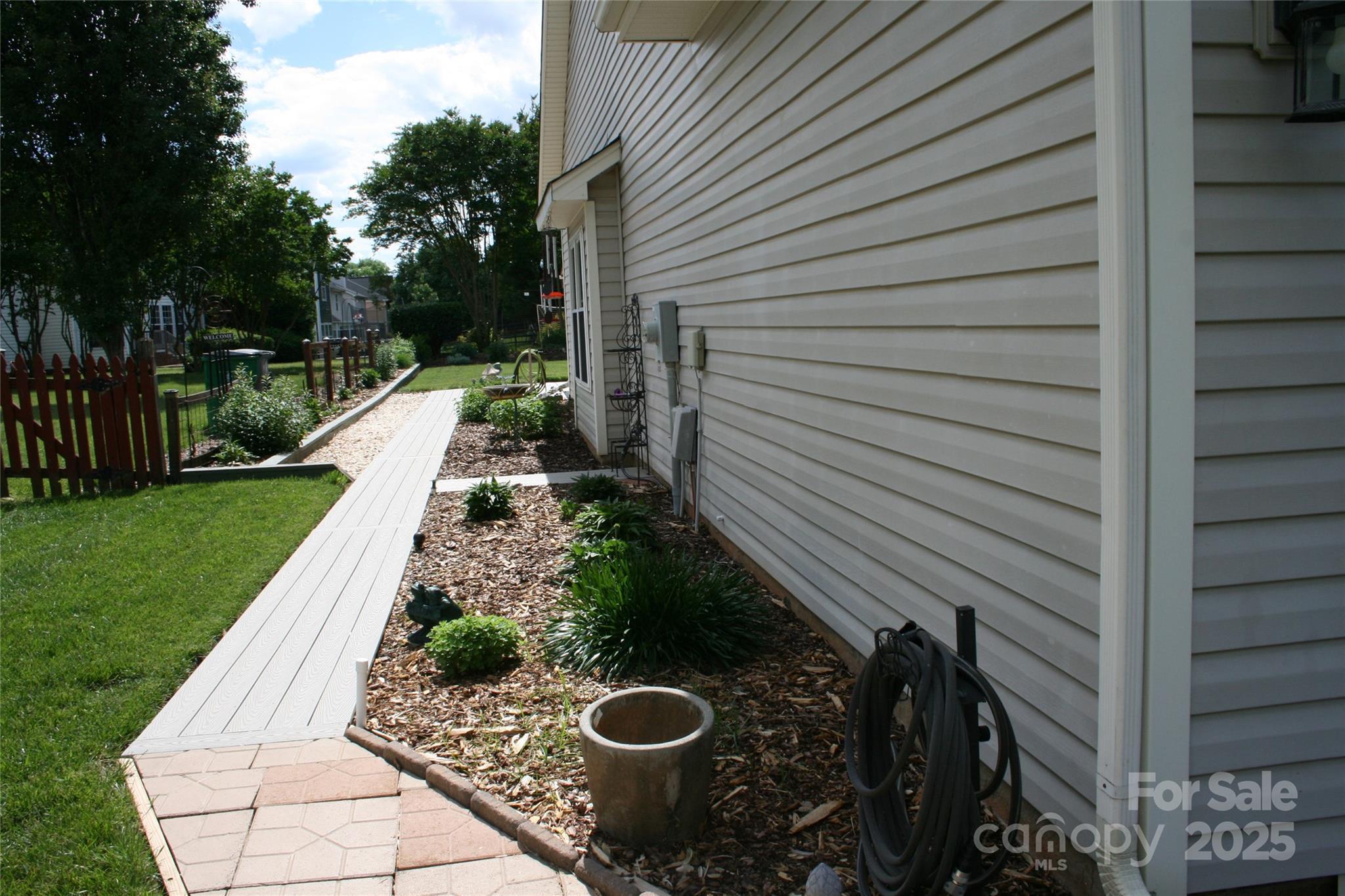 Photo #10