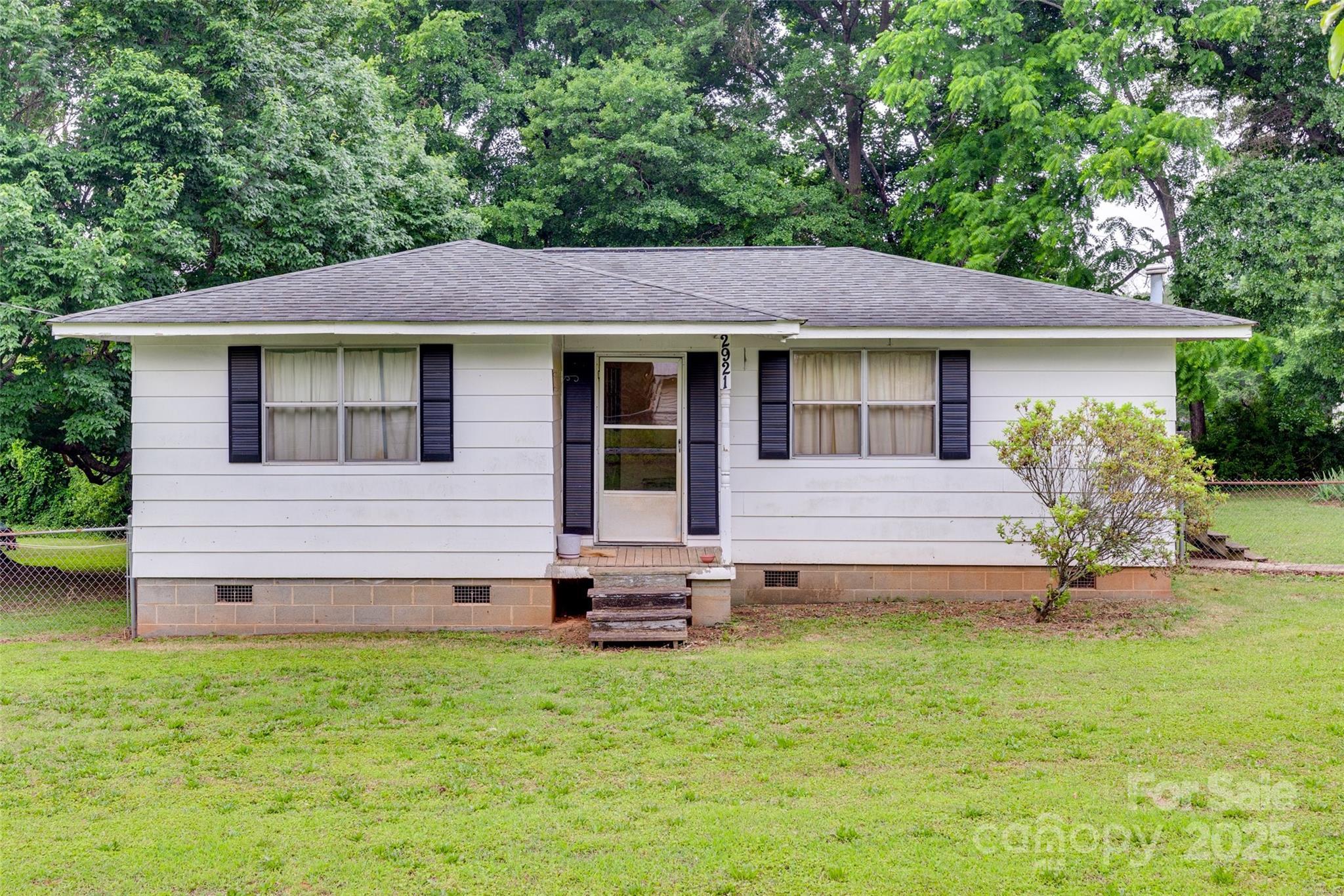 Photo one of 2921 Ambrose Dr Gastonia NC 28056 | MLS 4262964