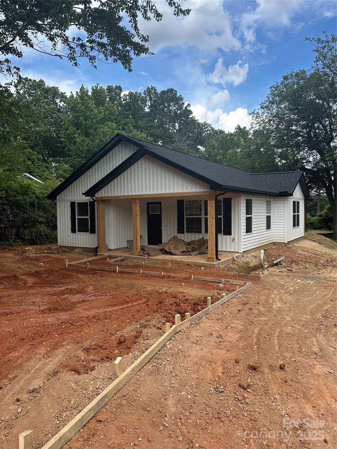 Photo one of 807 S Bostian St China Grove NC 28023 | MLS 4263780