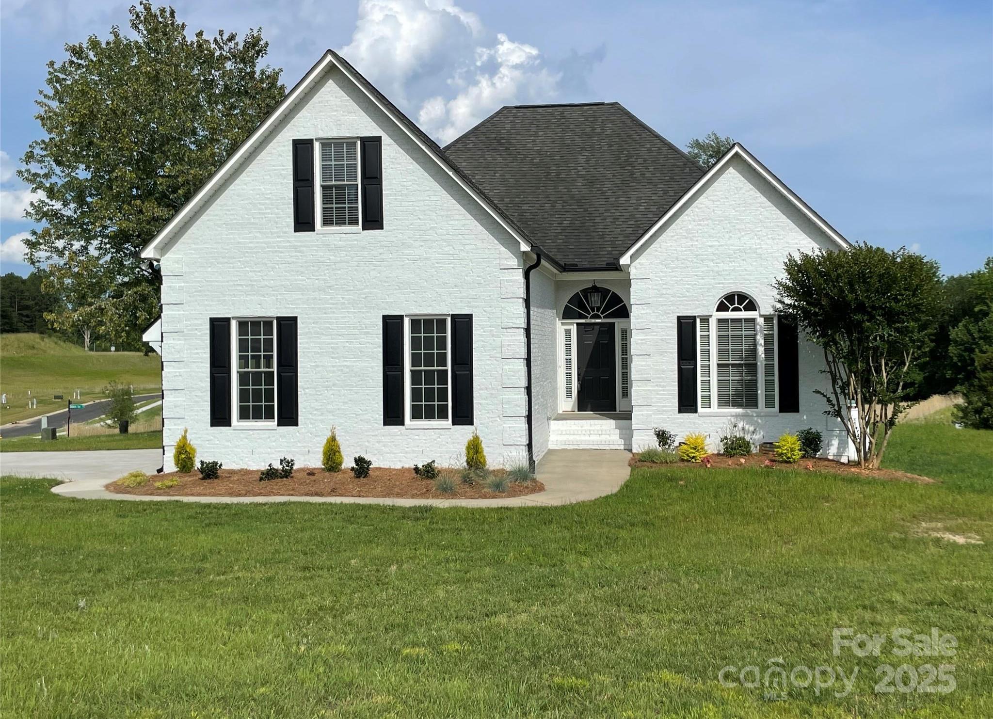 Photo one of 116 Eve Ash Ln Mooresville NC 28115 | MLS 4266612